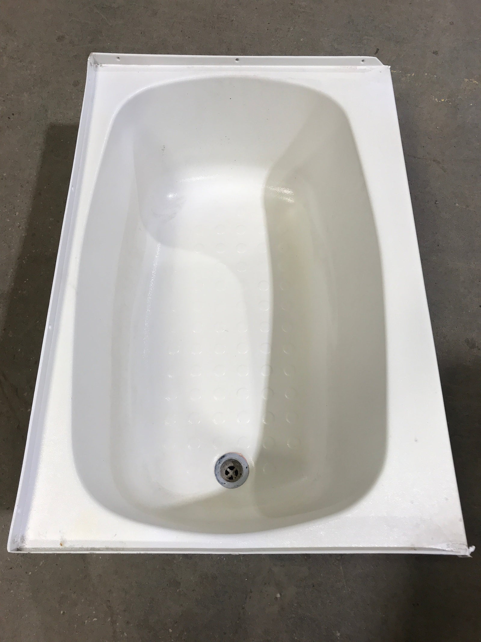 Used RV Bath Tub 36” L x 24 W ” - Left Hand Drain