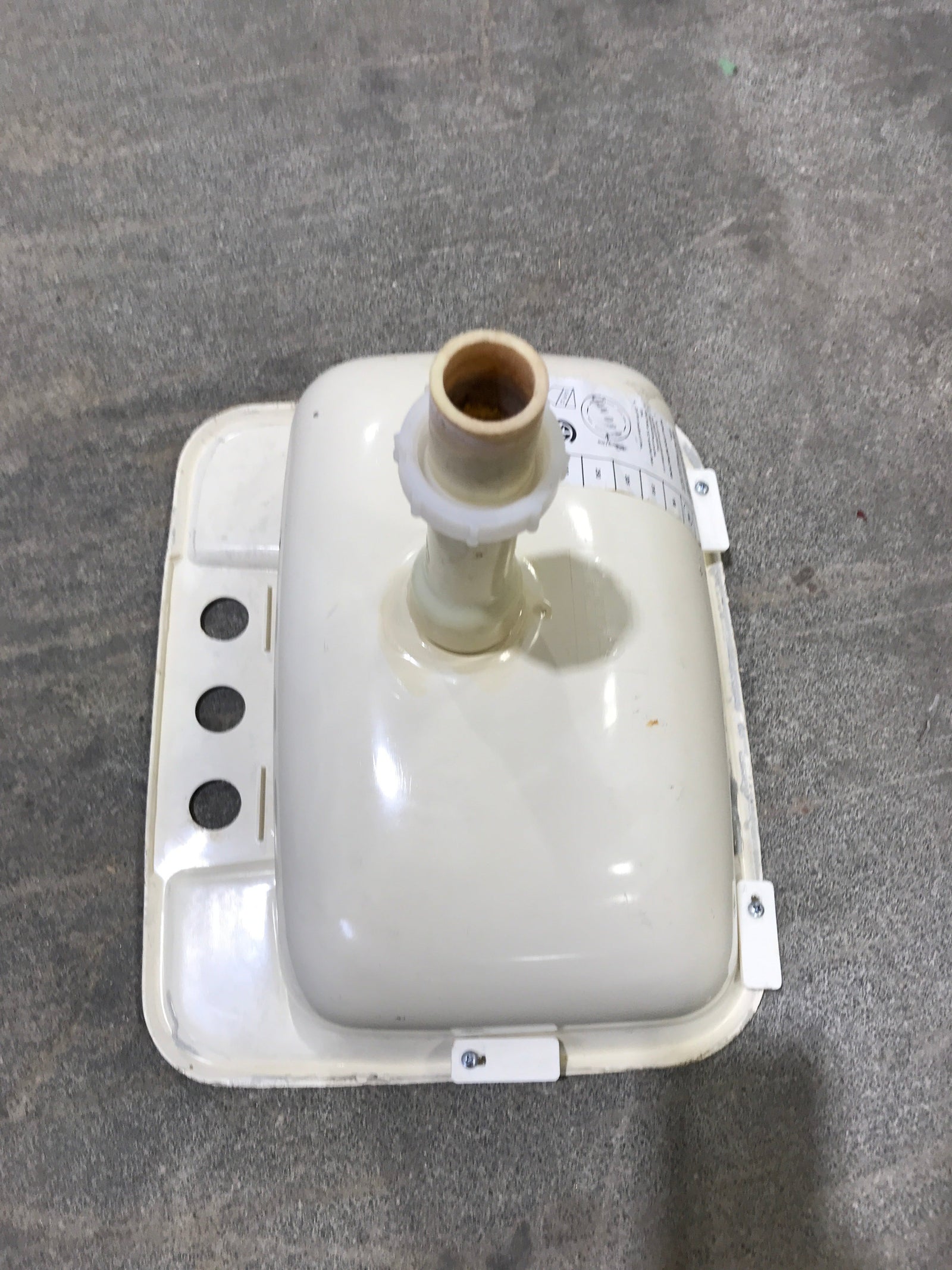 Used Bathroom Sink, Bone - 14 1/2