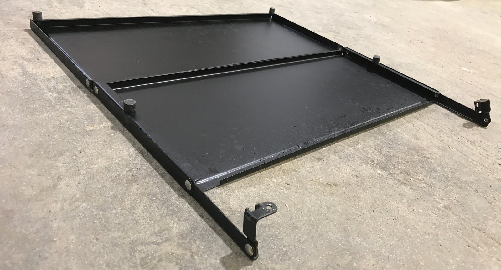 Used Wedgewood/Atwood Stove Bi fold Cover for R2136BB