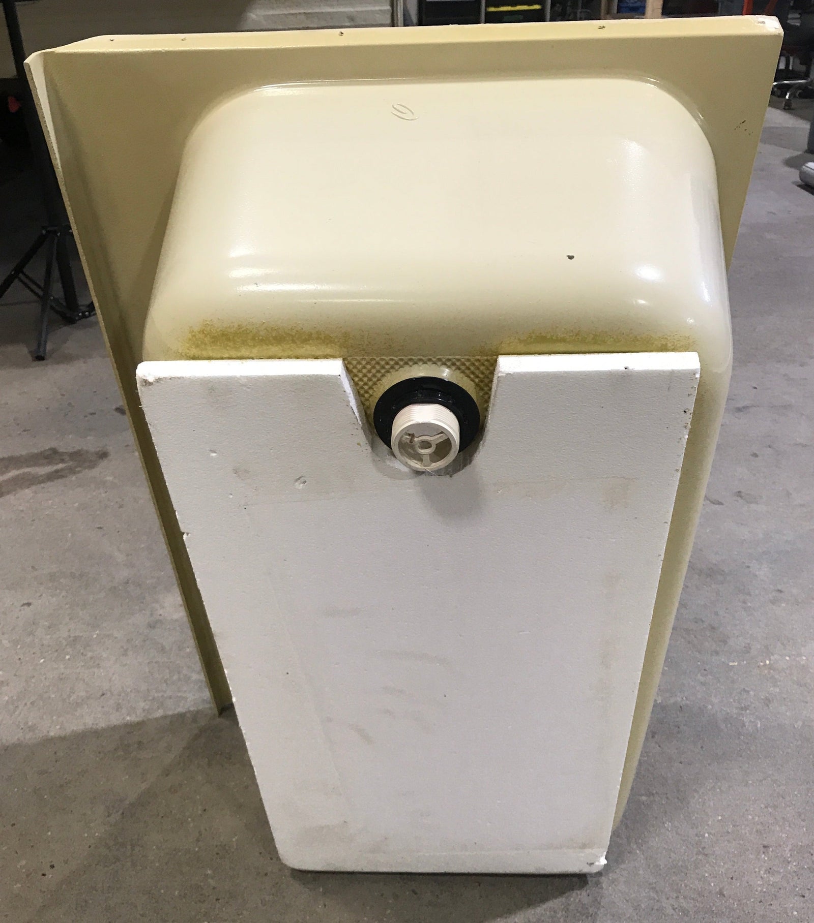 Used RV Bath Tub 36” L x 24