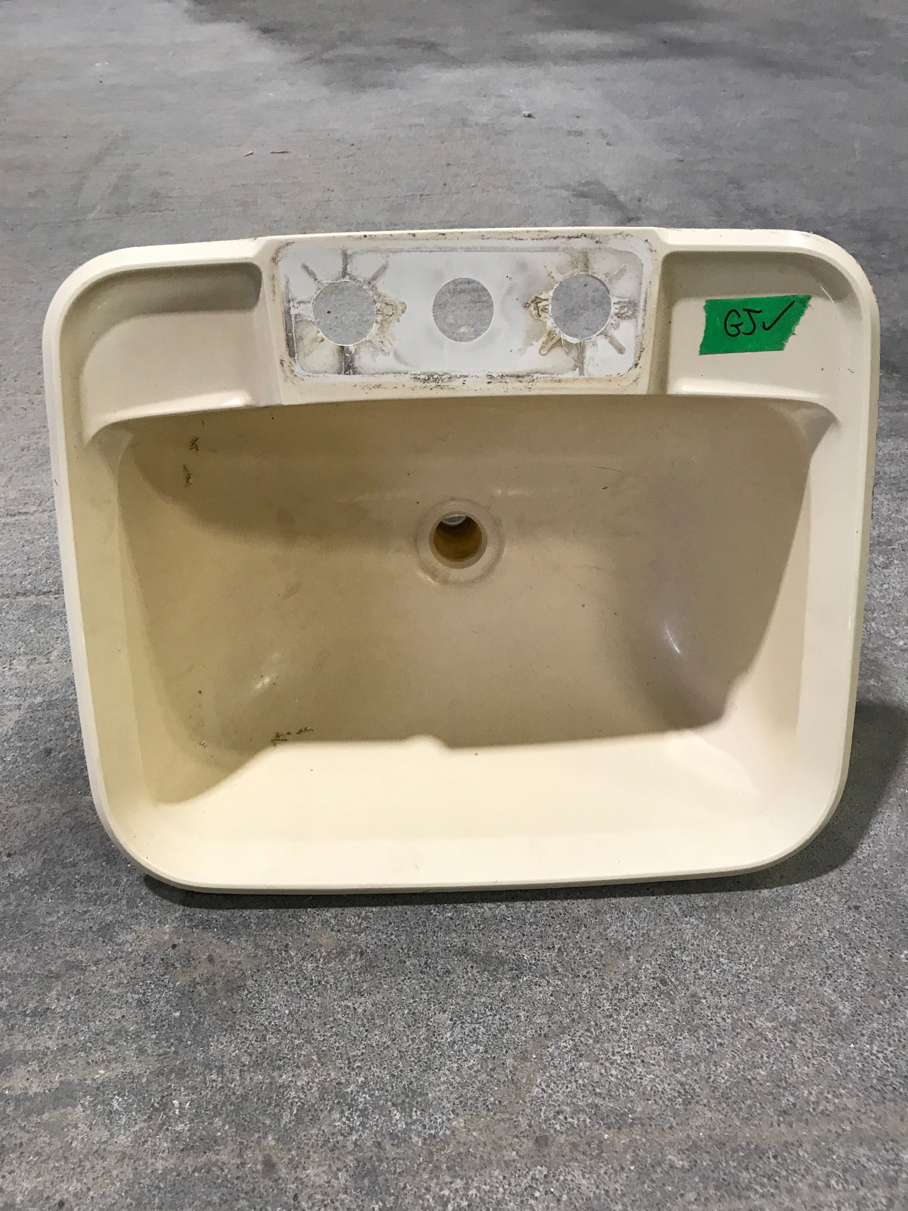 Used Bathroom Sink, Bone - 14 1/2" x 12 1/2" x 5"D
