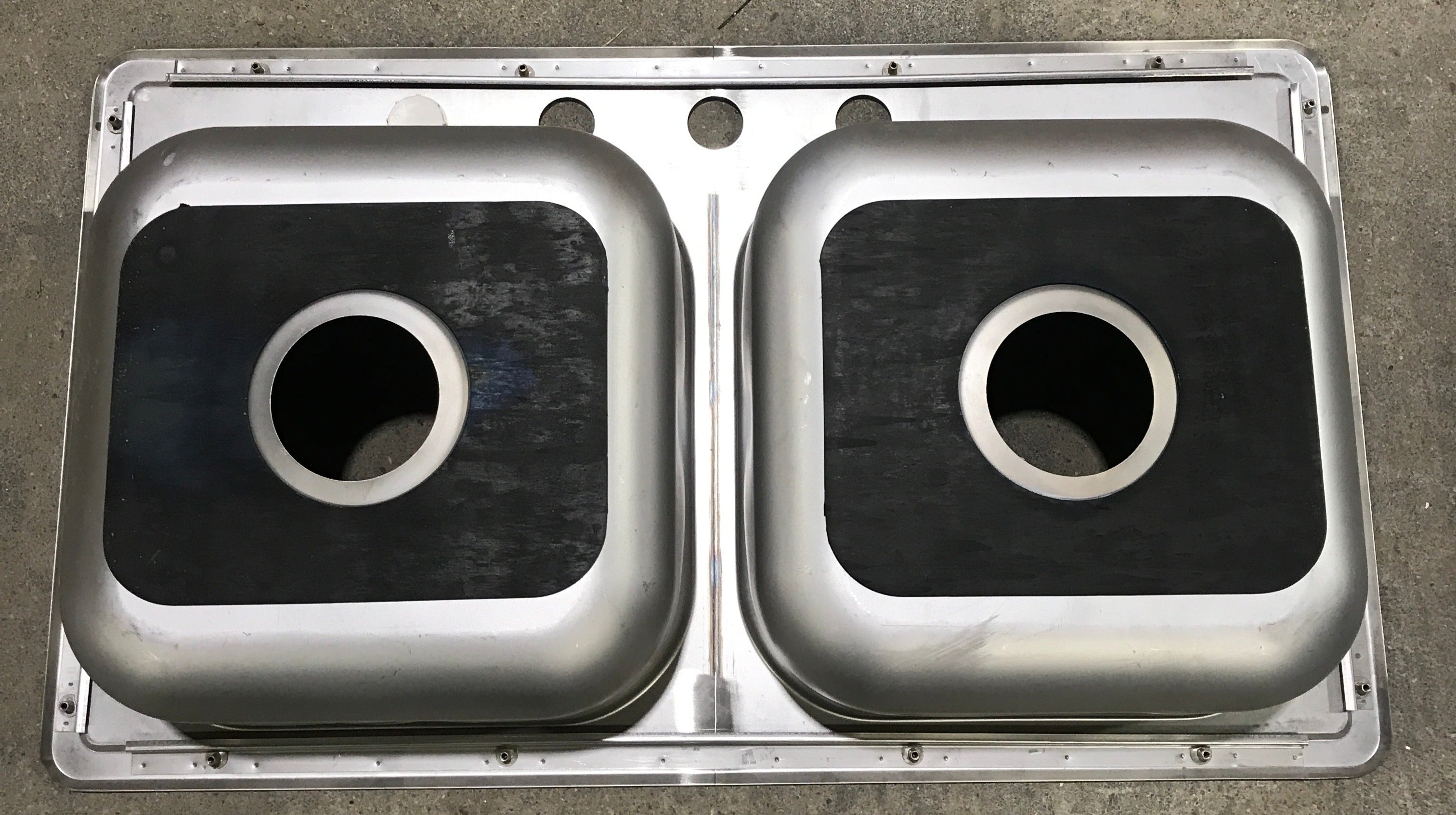 Used RV Kitchen Sink 33” L X 19” W