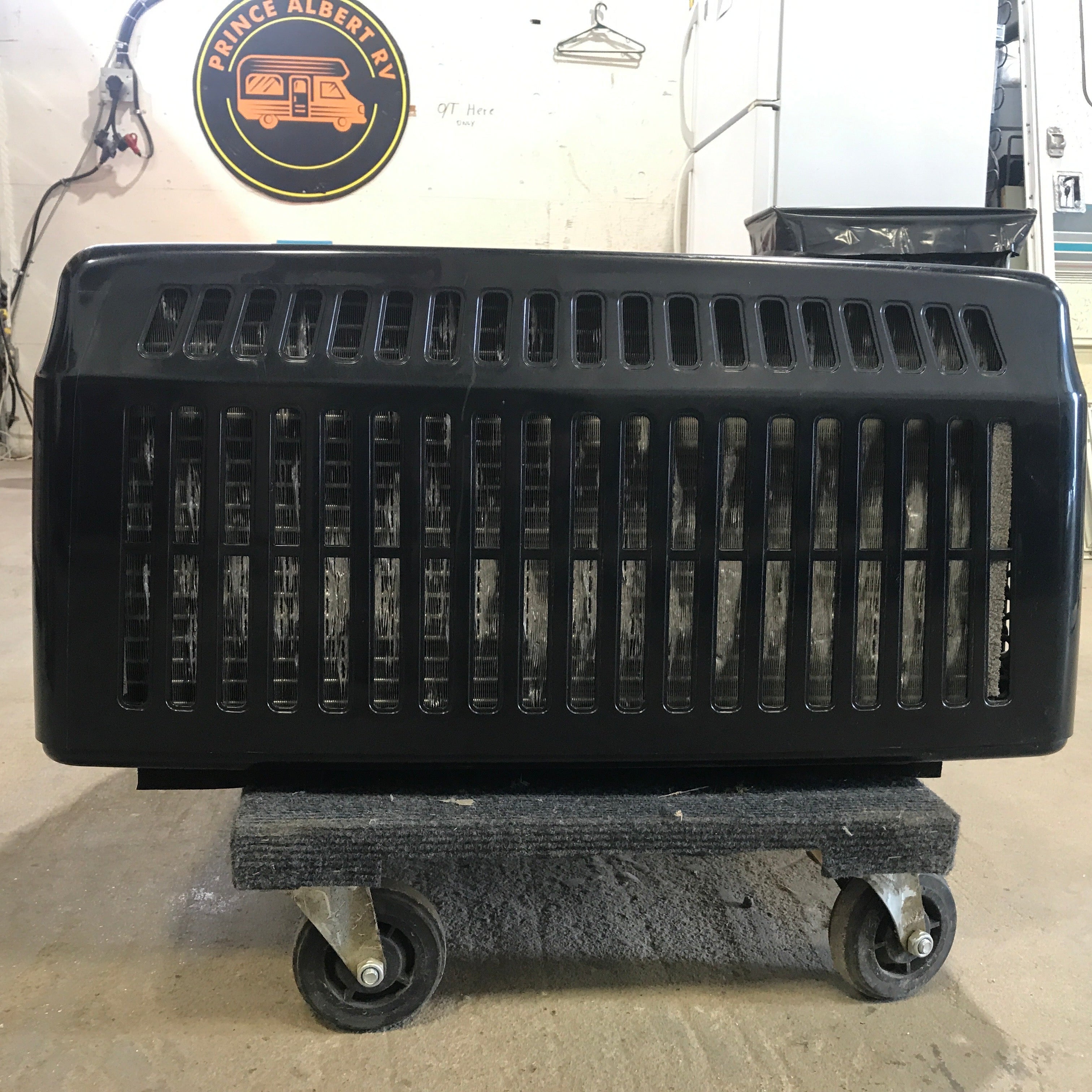 Used G&E Air Conditioner Head Unit, 13500 BTU, Cool Only - ARC13AACBL2