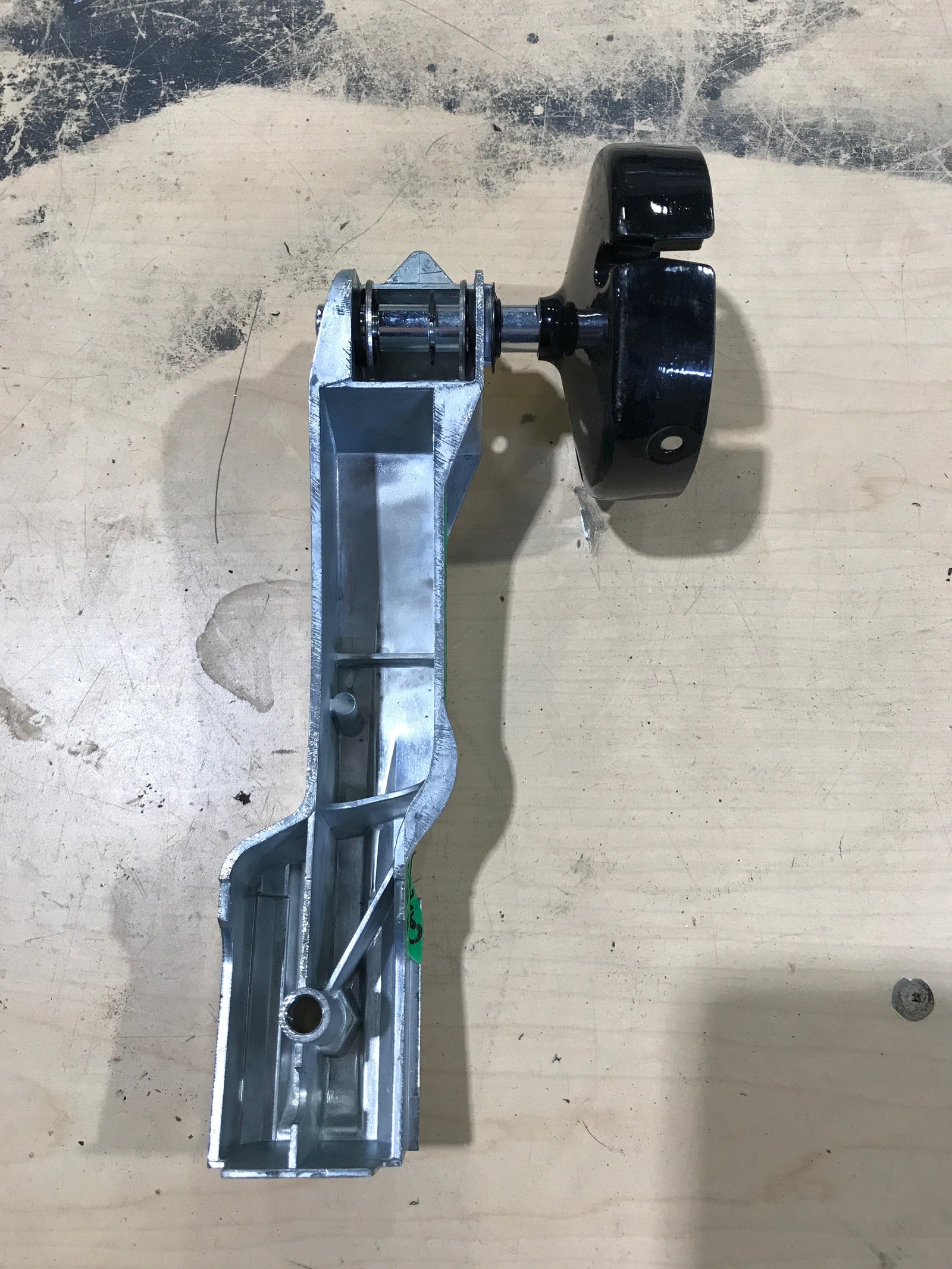 Used Carefree RV Idler Assembly For Carefree Travelr Awning (R001327BLK)