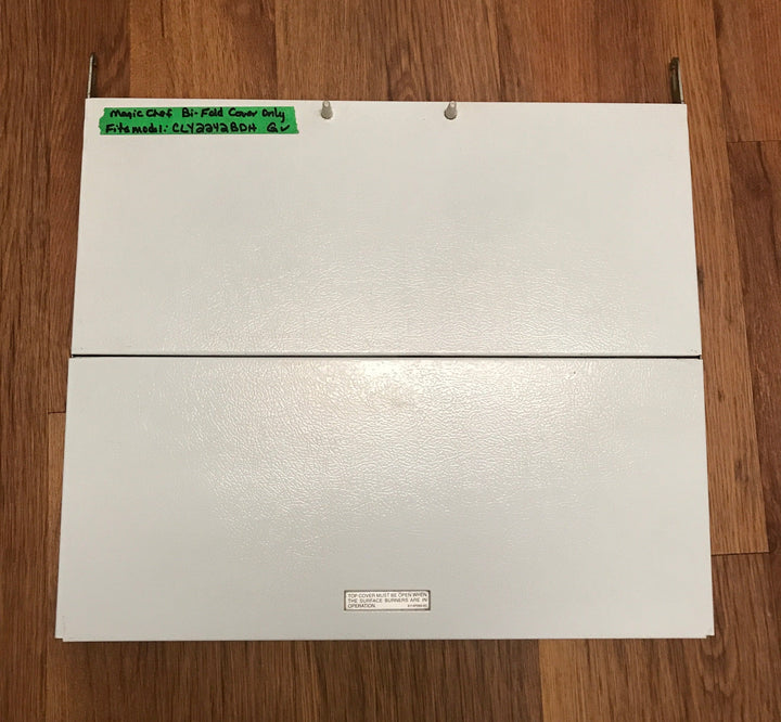 Used MAGIC Chef Bi-Fold Cover White for CLY2242BDH