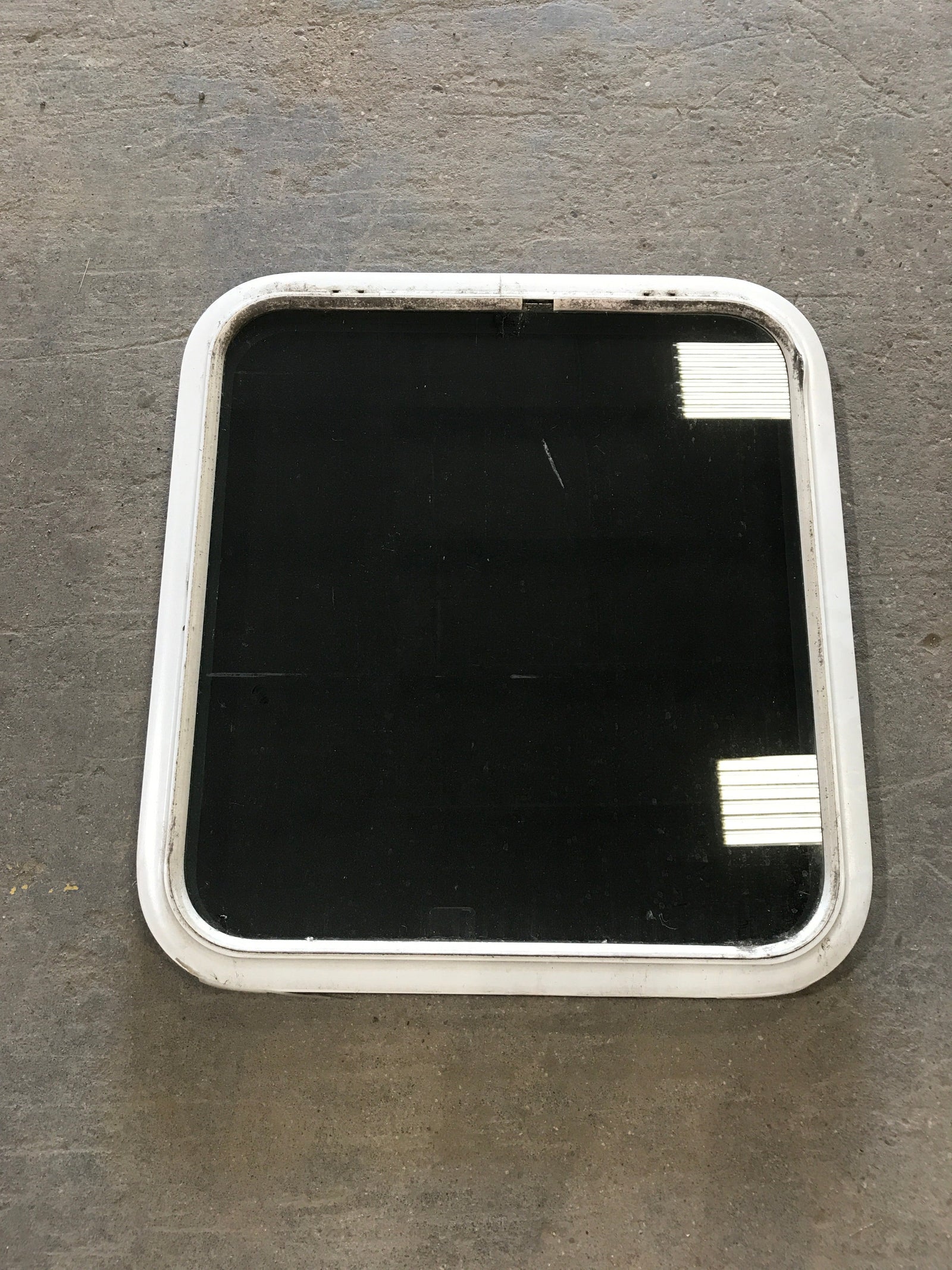 Used White Radius Non Opening Window : 25 1/2