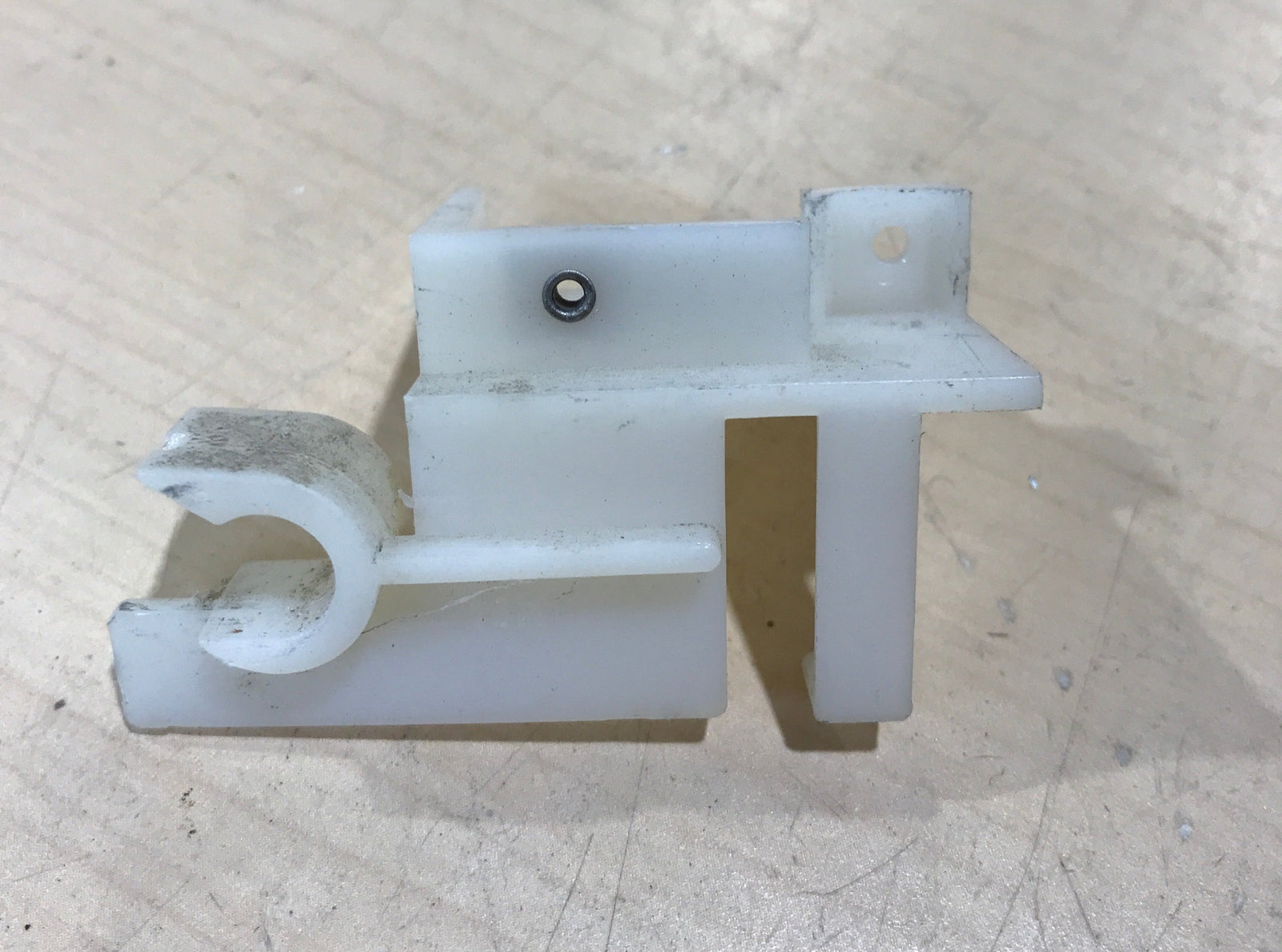 Used Dometic Catch Snap 2930066028