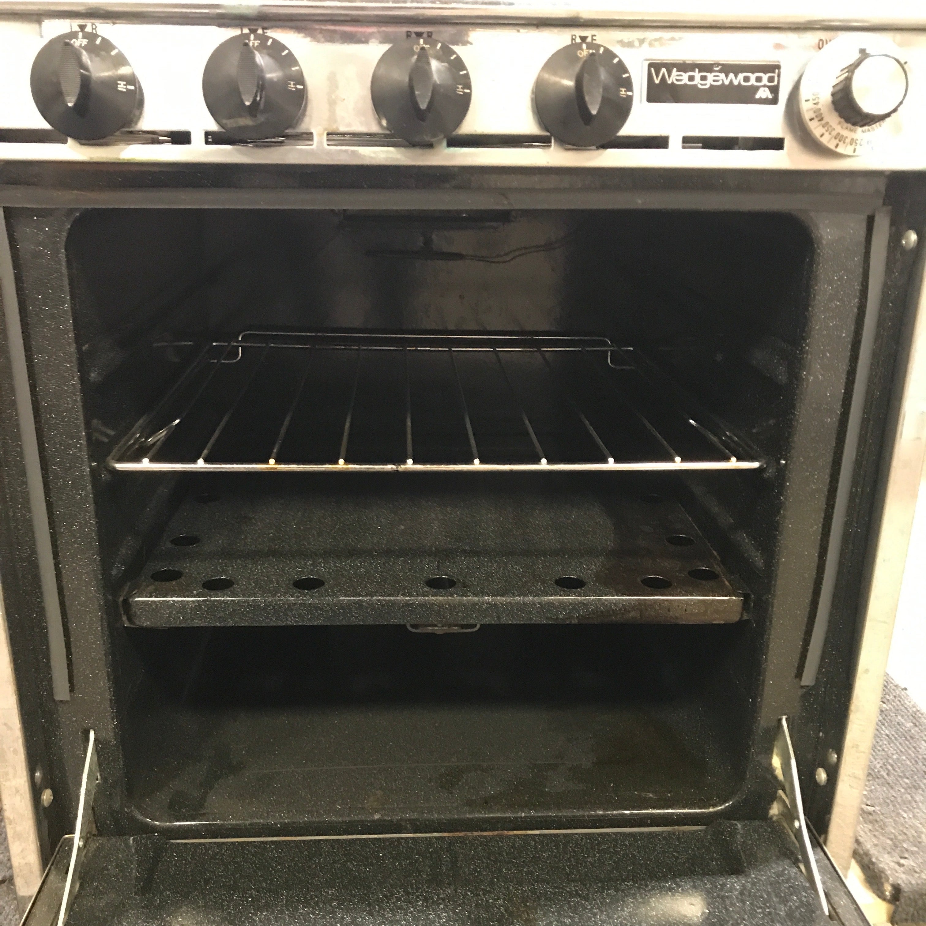 Used Atwood / Wedgewood Range Stove, 4-Burner, Retro/ Vintage -  T2150 BG