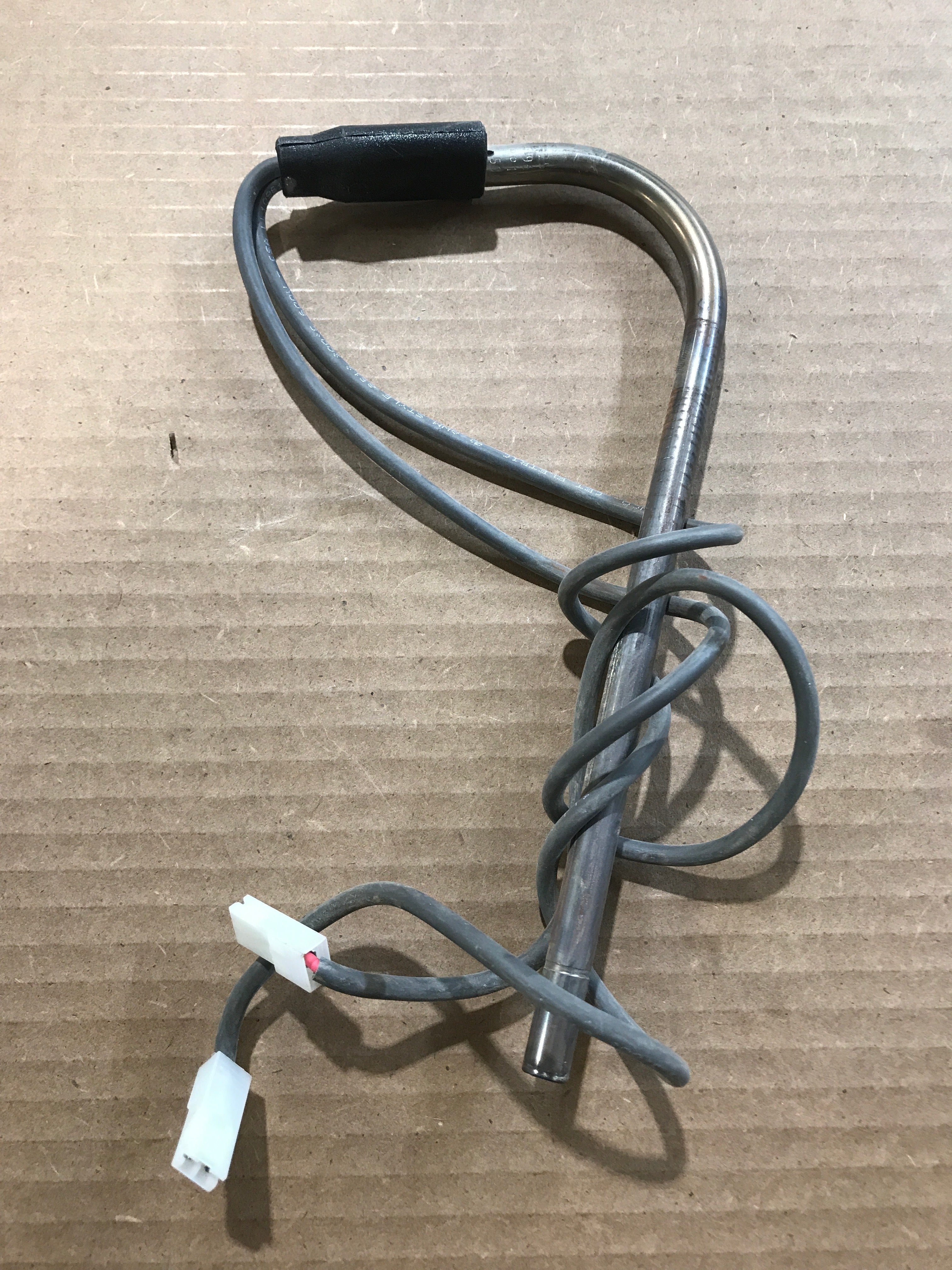 Used Dometic Cooling Unit Heater Element, 325 Watt, 115 Volt / 120Vac - 3850644612