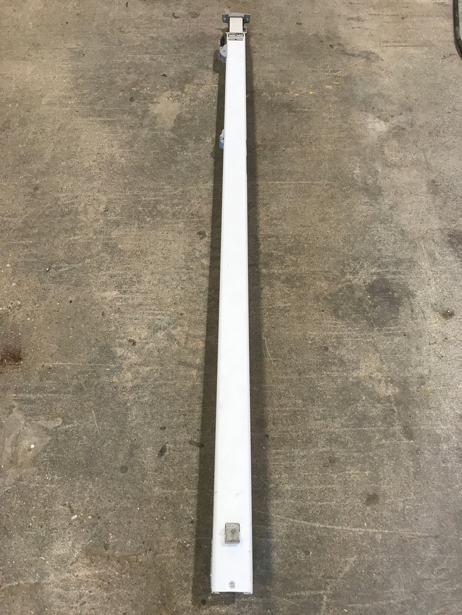 Used Dometic / A&E 8500 Awning Single Manual Arm