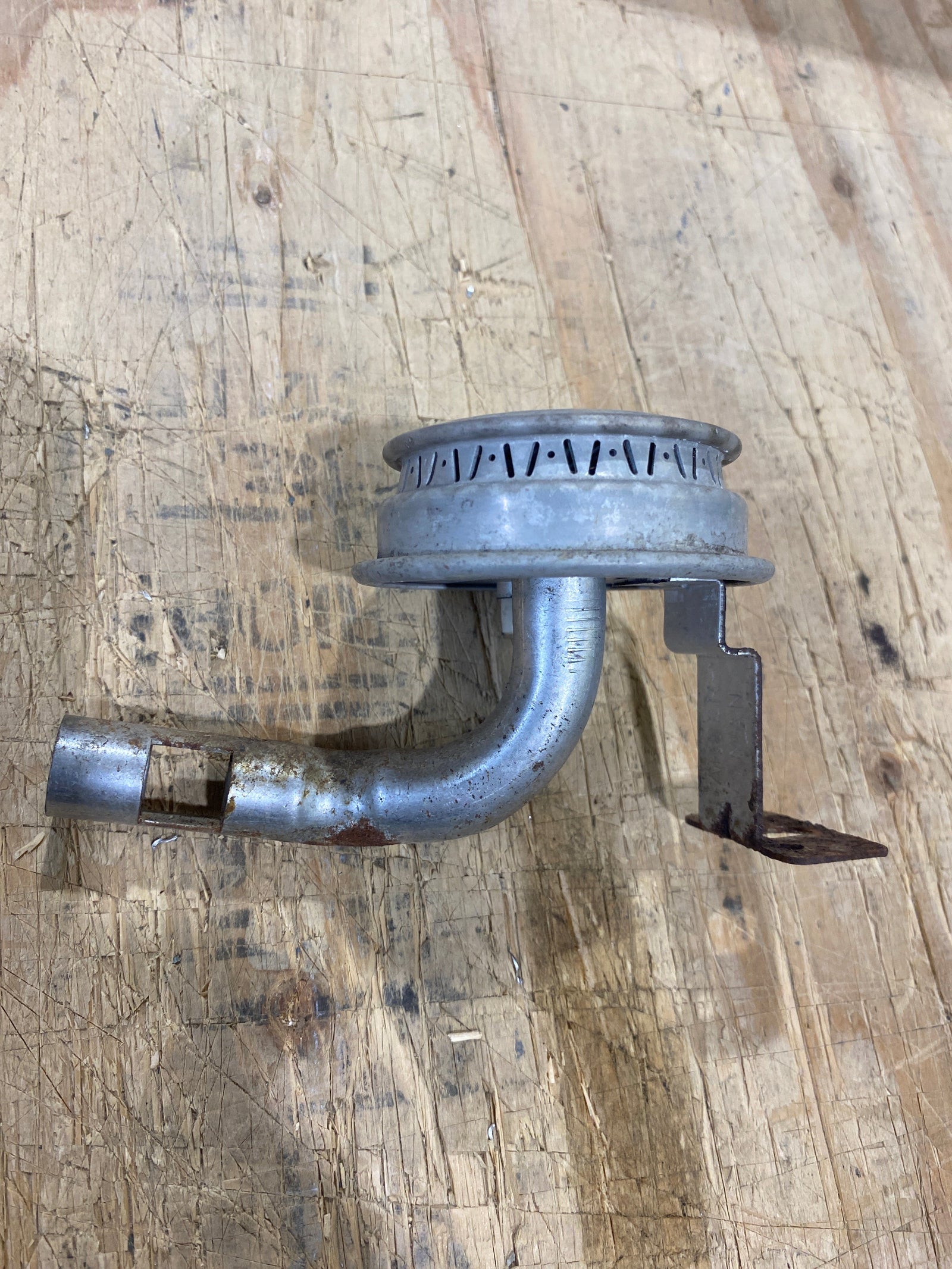 Used Atwood/ Wedgewood Front Center Burner with Piezo 56155