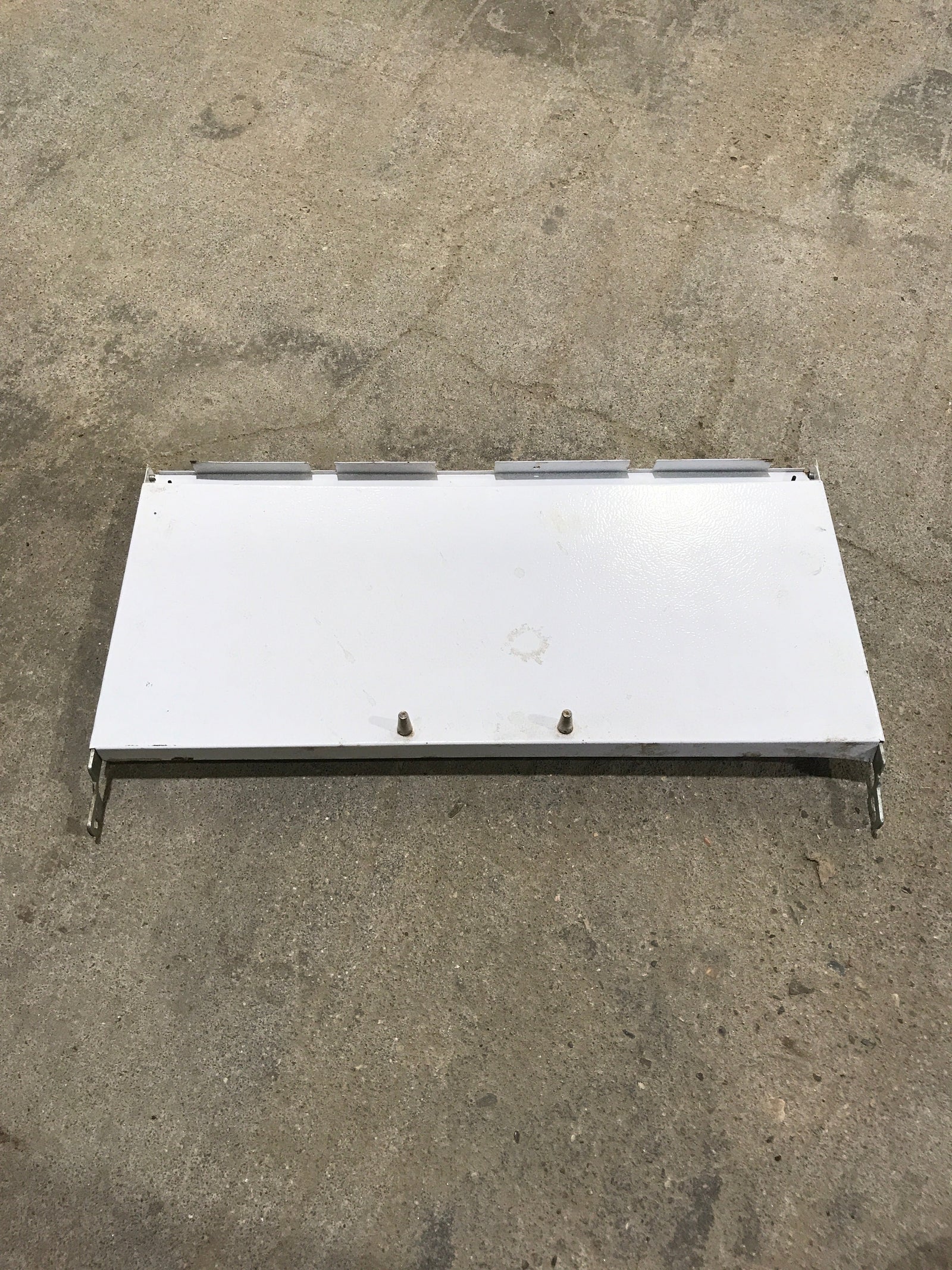 Used MAGIC Chef Bi-Fold Cover CLY1610BDW