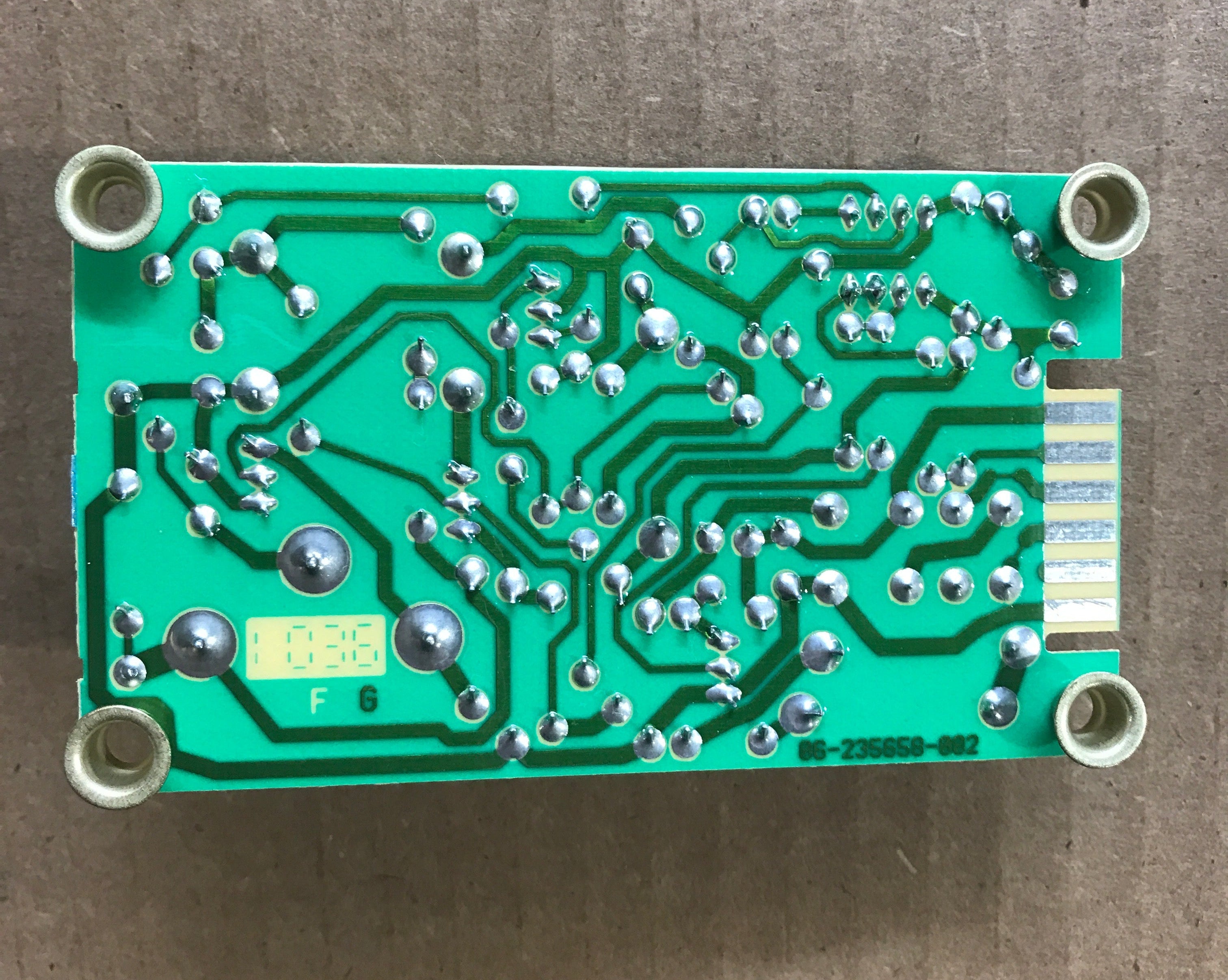 USED Suburban Mfg Ignition Control Circuit Board 520814