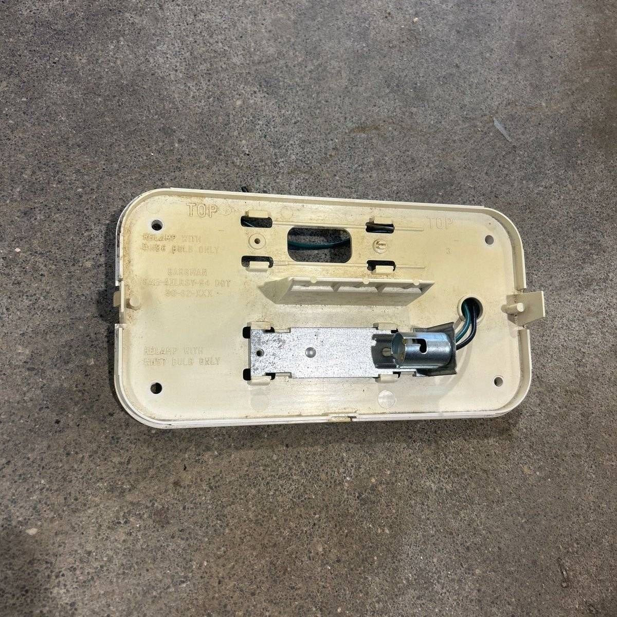 Used RV Tail Light Base 30-92-XXX - Tail Light Assembly