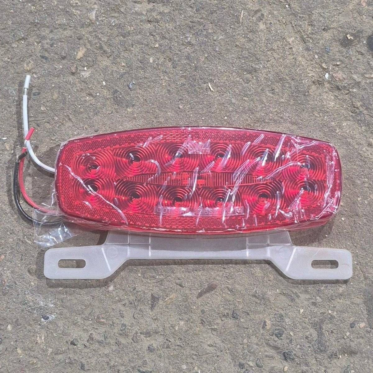 Used RV Tail Light Assembly, With License Plate Bracket, 8.625