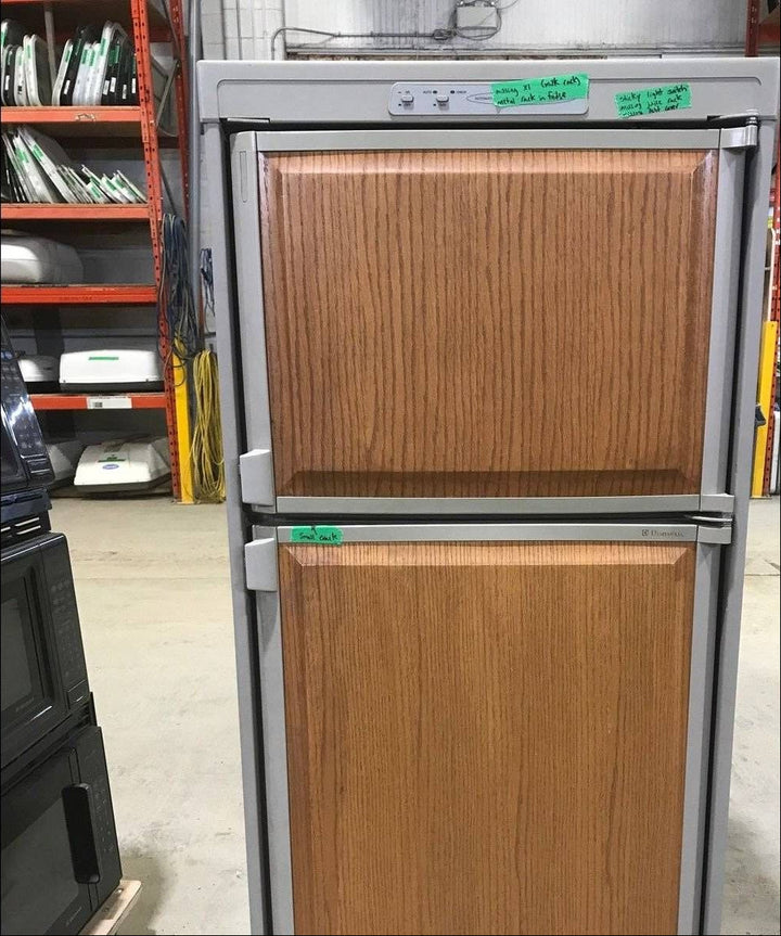 Used Complete Dometic Fridge, 2-Way - RM2652 - Refrigerators