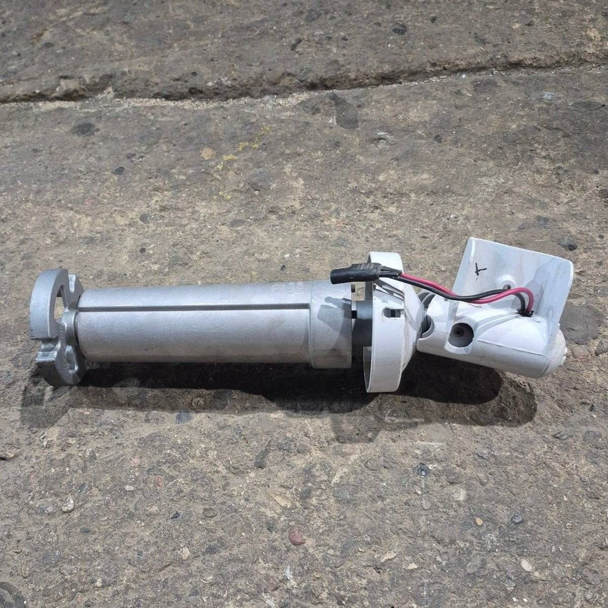 Used Dometic/ A&E Drive Head Assembly, White  - WeatherPro , 3307923.115B - Photo 2