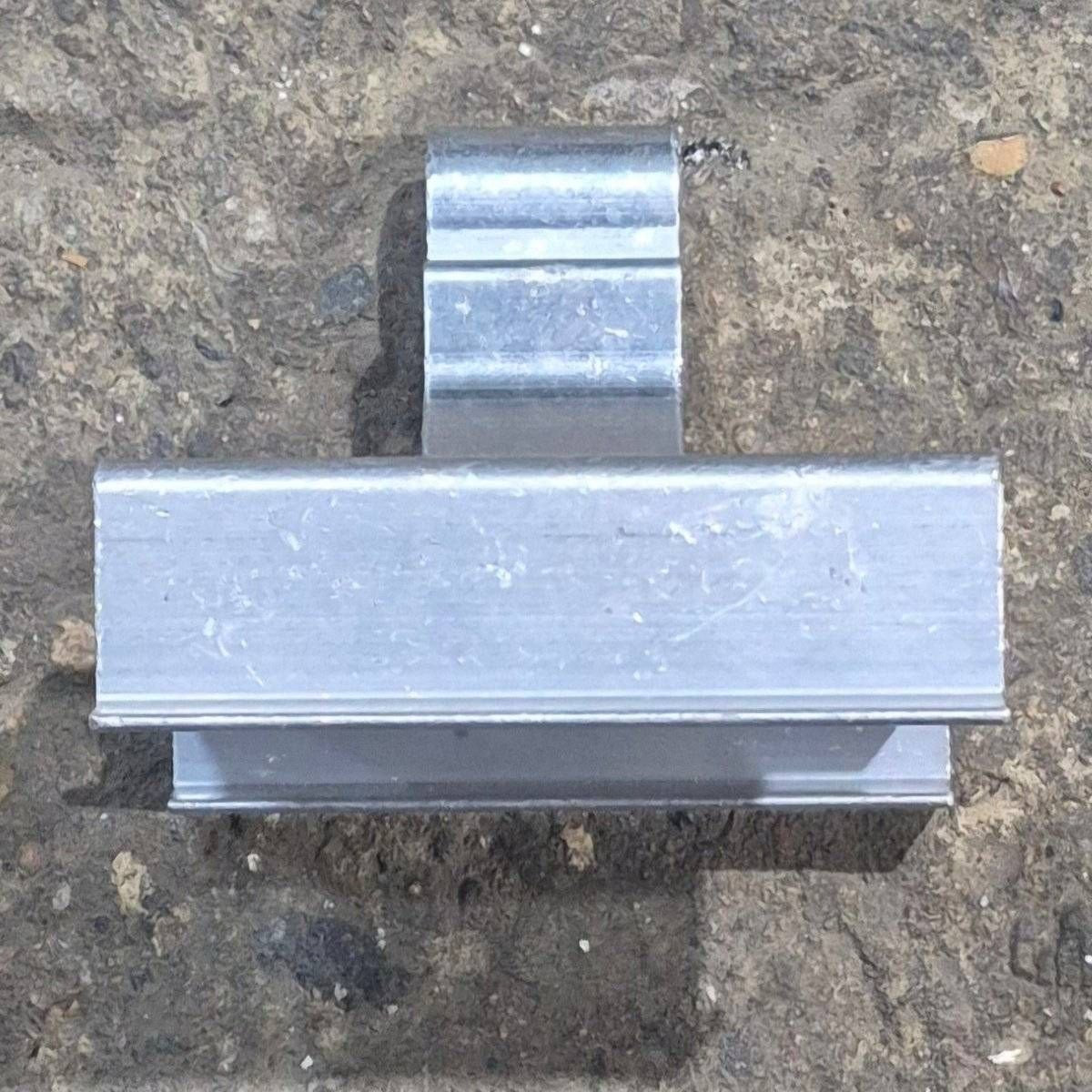 Used Dometic Upper Bracket, Silver - 3109772008 - Photo 2