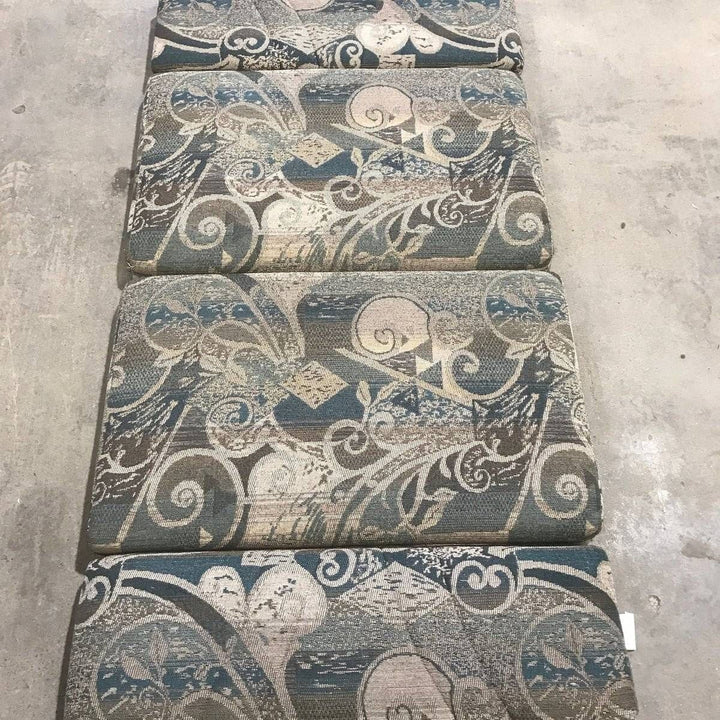 Used Dinette Cushion Set- 4 piece - 38" x 24" x 14" - Photo 2