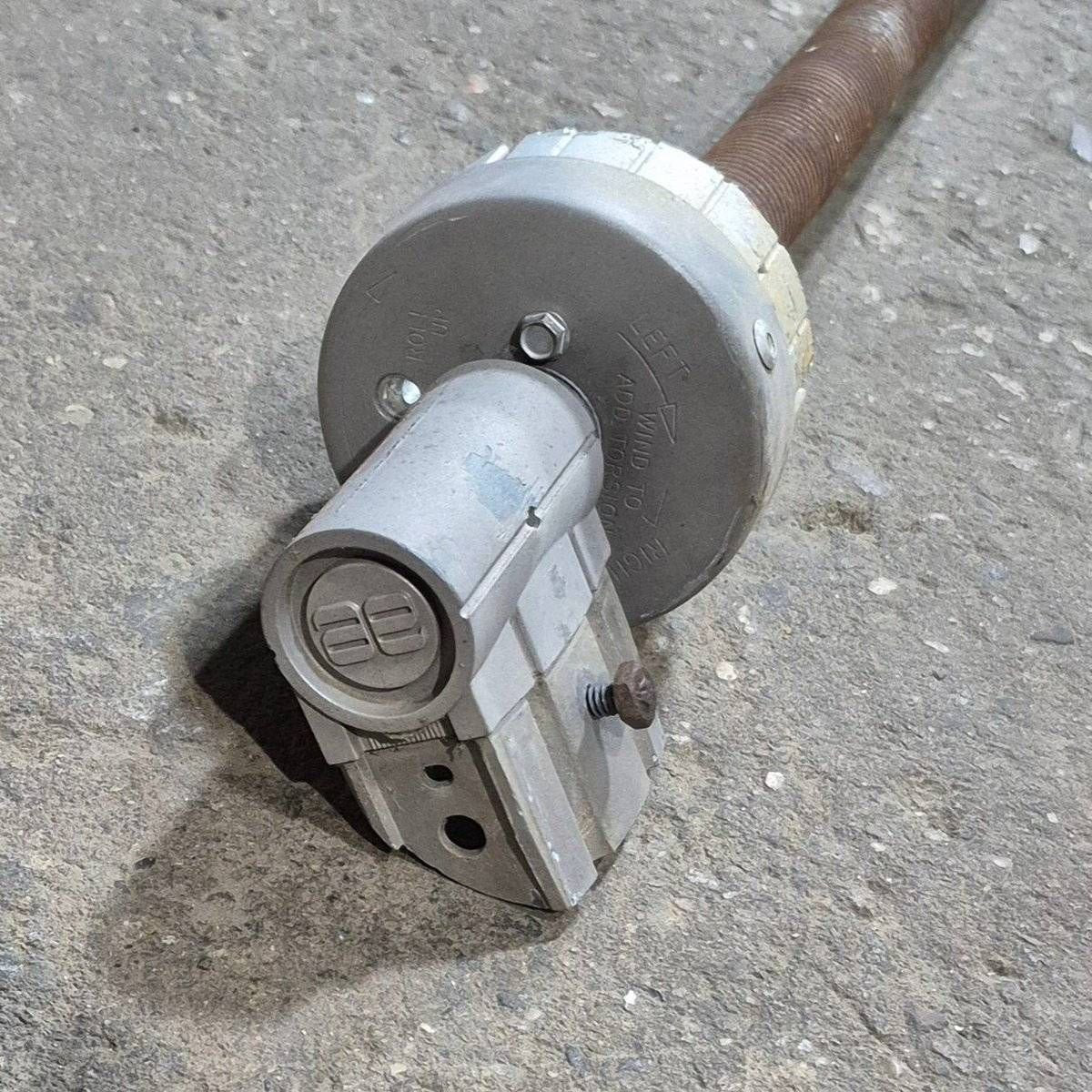 Used Dometic / A&E Awning Spring Torsion Assembly, Left Hand, Silver (Satin) -  Two Step , 3307922.017S - Photo 2