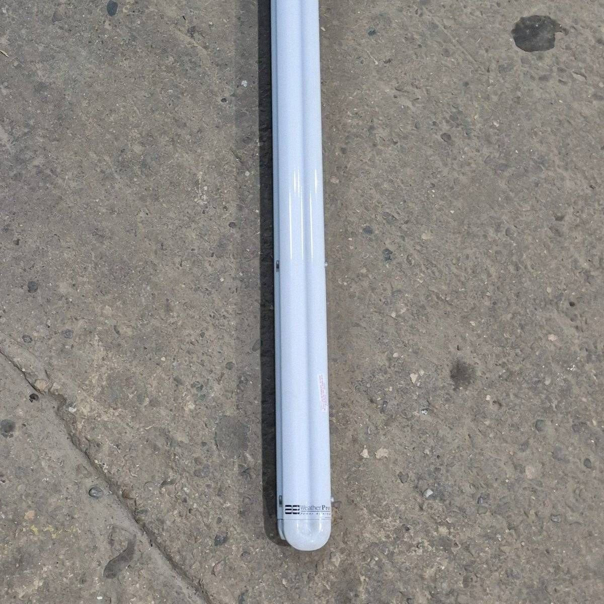 Used Dometic Awning Arm, Idler (Rear) Non-Powered, White, 65 1/2" - WeatherPro , 8551002.400B - Photo 3