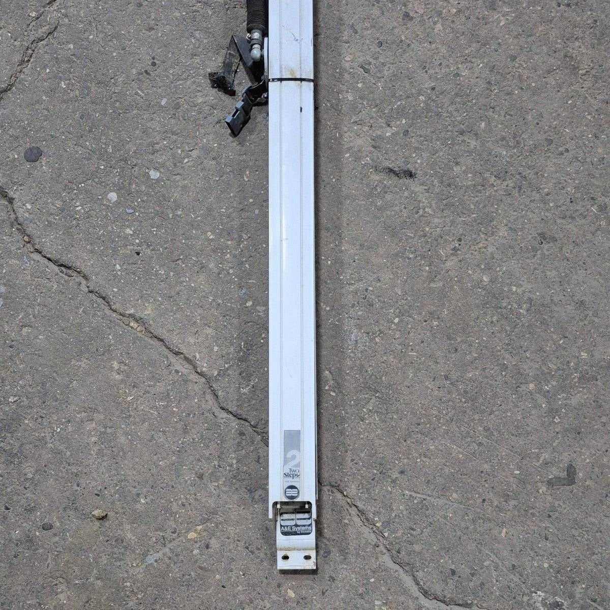 Used Dometic Awning Arm, Idle (Rear), White, 64 1/2