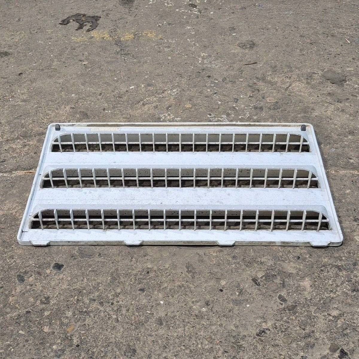 Used Dometic Air Intake Side Refrigerator Vent, Off White, No Frame - 3102277.021 - Photo 3