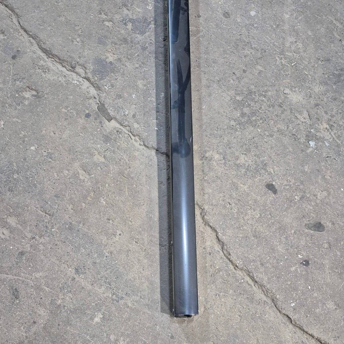 Used Lippert Awning Arm, Idler (Rear), Black, 58" - Edge (2000 Series) - Photo 3