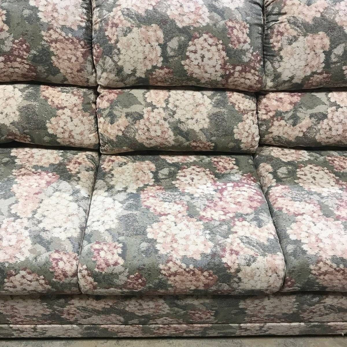 Used RV Hide-A-Bed Sofa - 72.0" x 34.0" x 32.0" - Photo 3