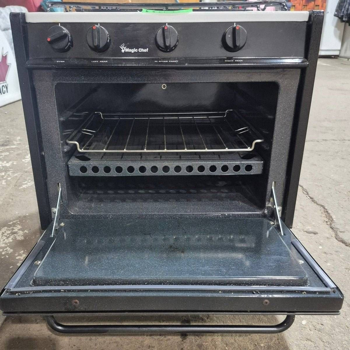Used Magic Chef 3 Burner RV Range / Cooktop - CLY1641BDH - Photo 3