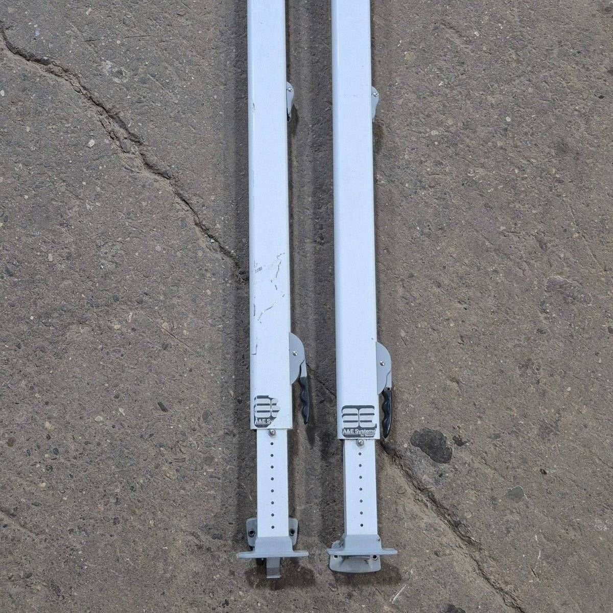 Used Dometic Awning Arm Set, White, 73