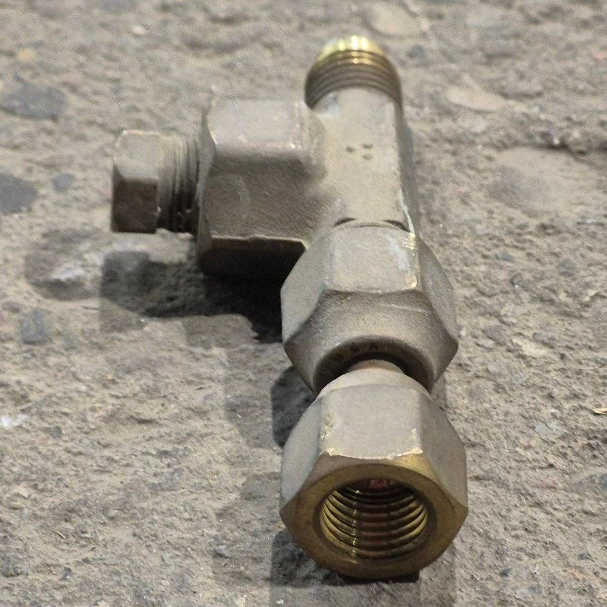 Used Norcold Pressure Tap and Swivel Connector Assembly - 621173 - Photo 3
