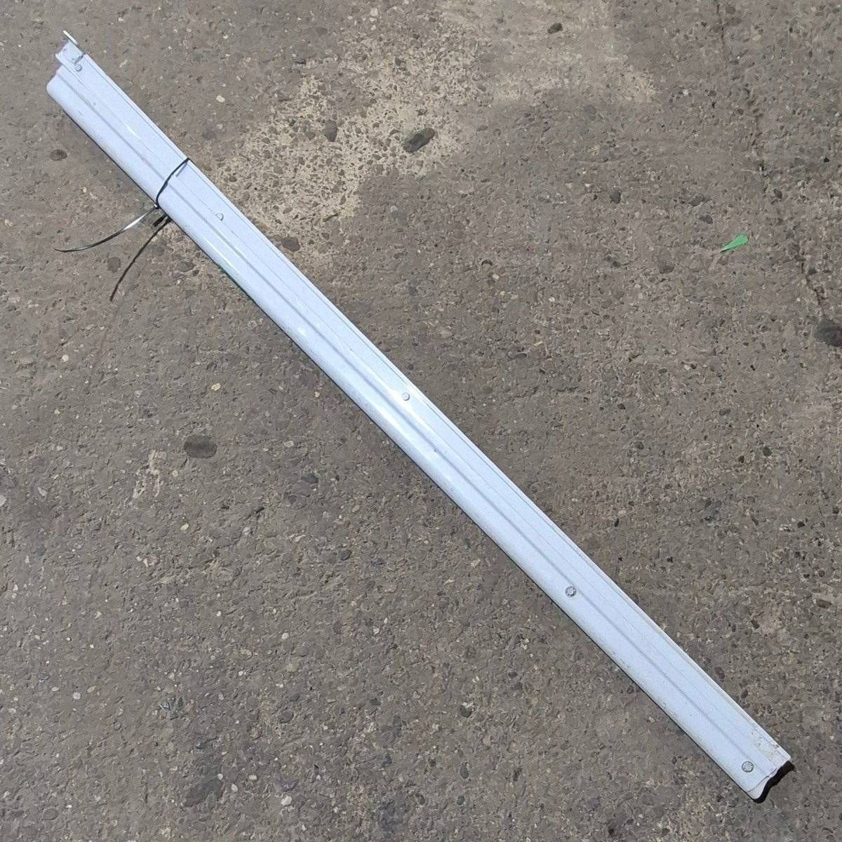 Used Dometic Awning Arm, Idler (Rear), White, Non-Adjustable Pitch, 66" - 3312487.022B - Photo 4