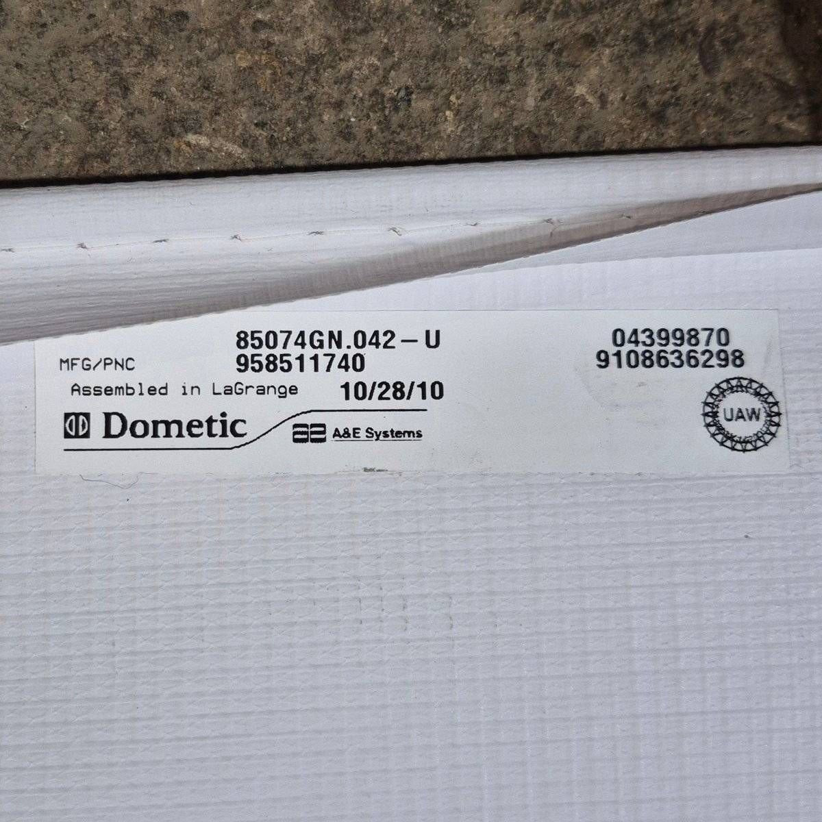 Used Dometic/ A&E Deluxe Plus Window Awning, Black Hardware, 3' - 85074GN.042 - Photo 4