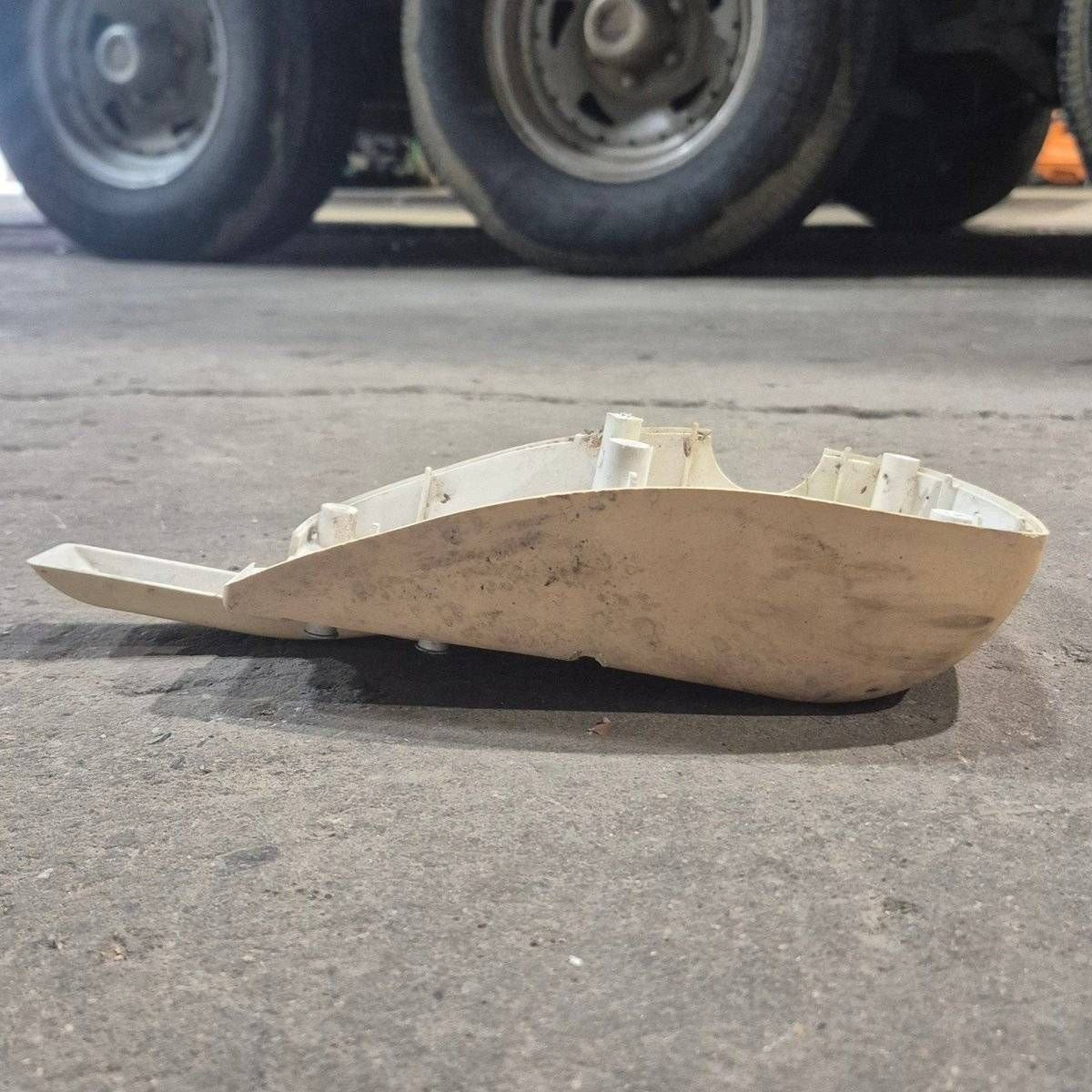 Used Carefree Drive/ Front Arm Head Cover, Back Only, White -  Travelr , R001328WHT - Photo 4