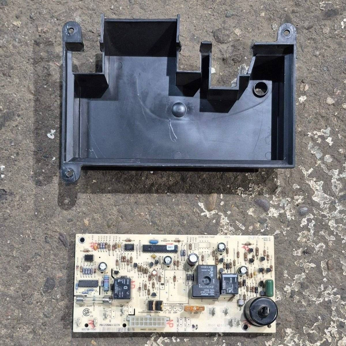 Used Norcold Control Board - 621267 - Photo 4