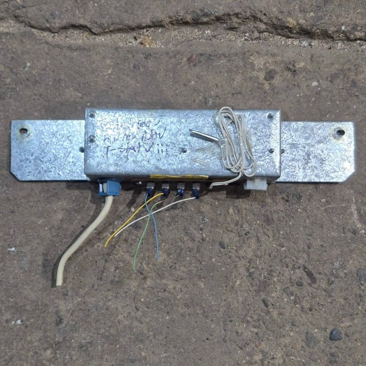 Used Coleman A/C Control Box - 8330-7332 - Photo 4