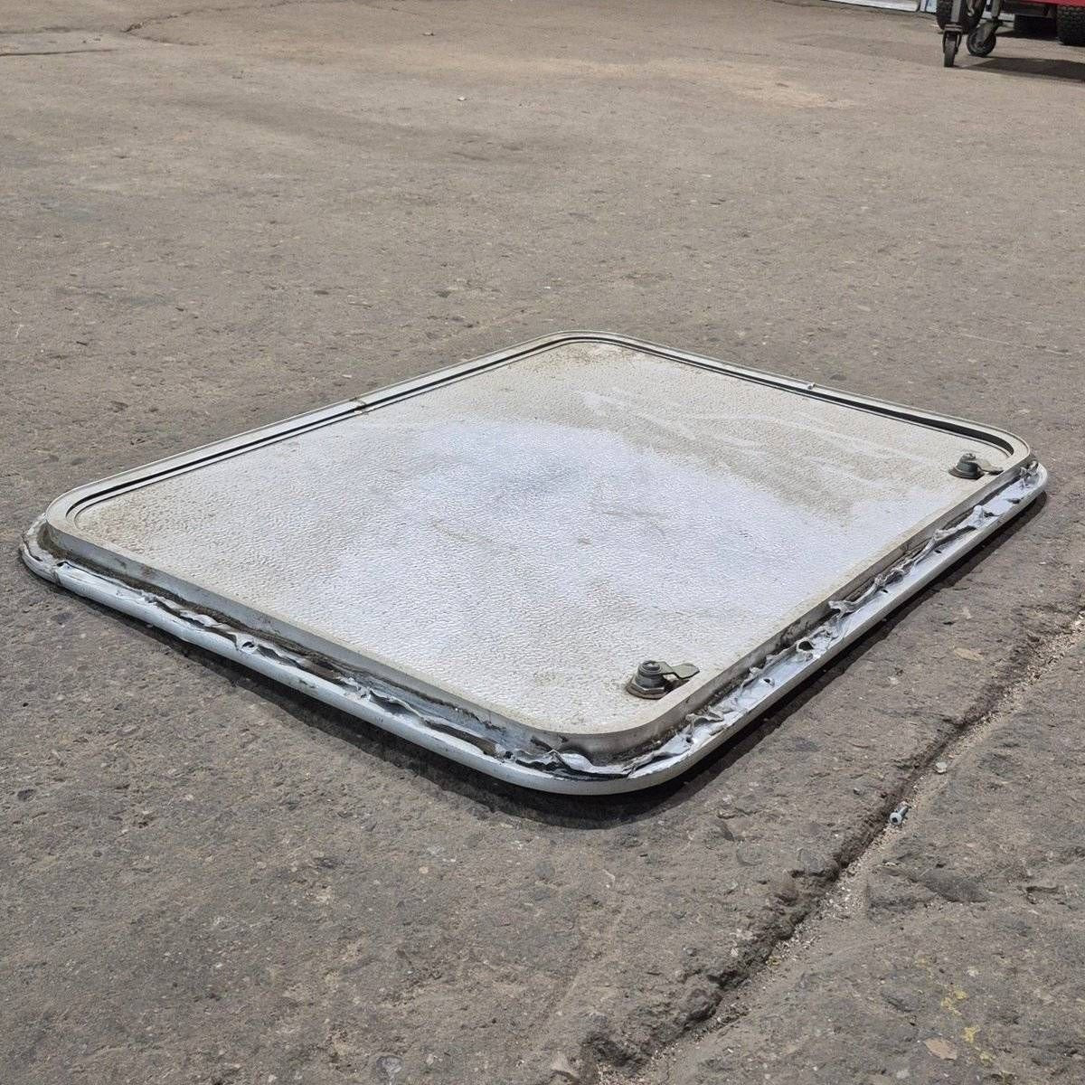 Used Radius Cornered Cargo Door - 30" X 22" X 3/4" - Photo 4