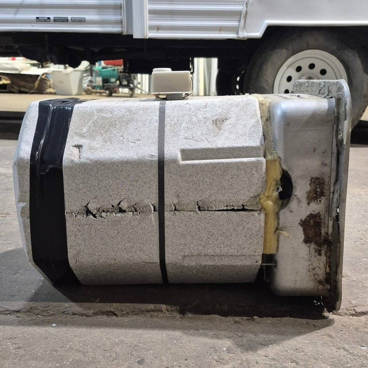 Used Complete Suburban Hot Water Heater, 6 Gal. - SW6D - Photo 5