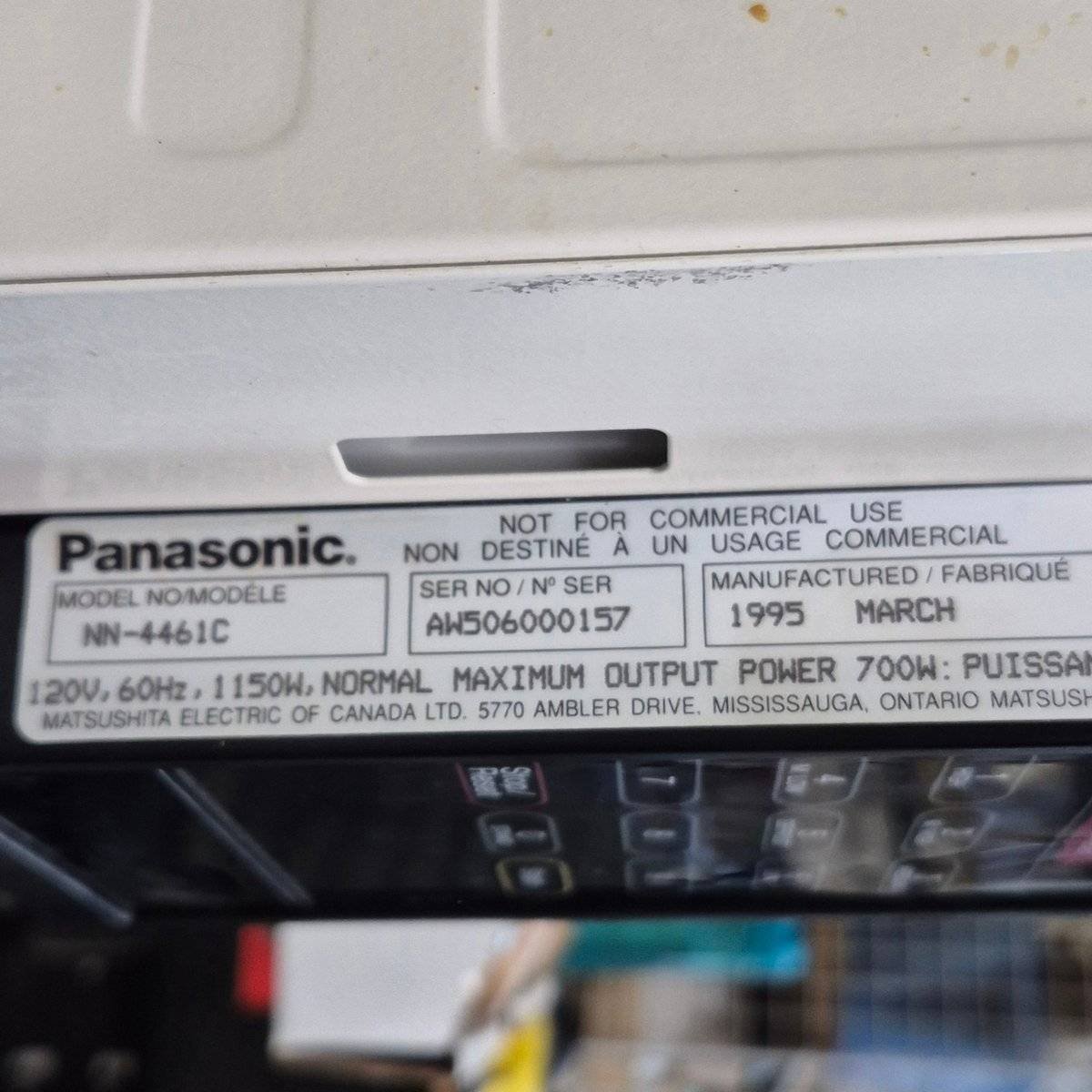 Used Panasonic Microwave - NN-4461C - 12" x 21.625" x 14" - Photo 2