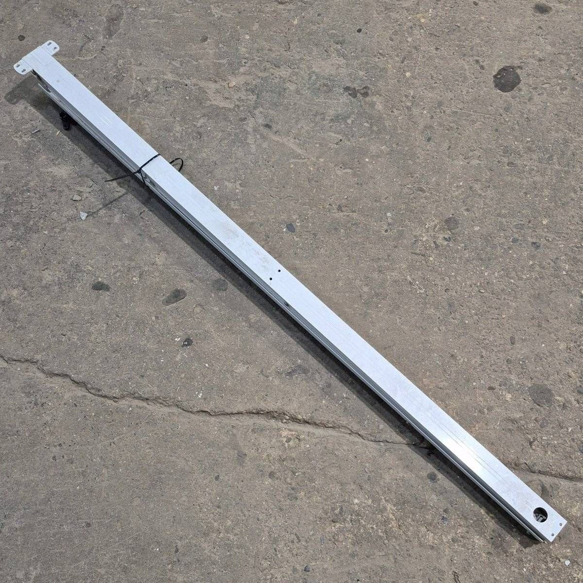 Used Dometic Awning Arm, Idler (Rear), White, Non-Adjustable Pitch, 66
