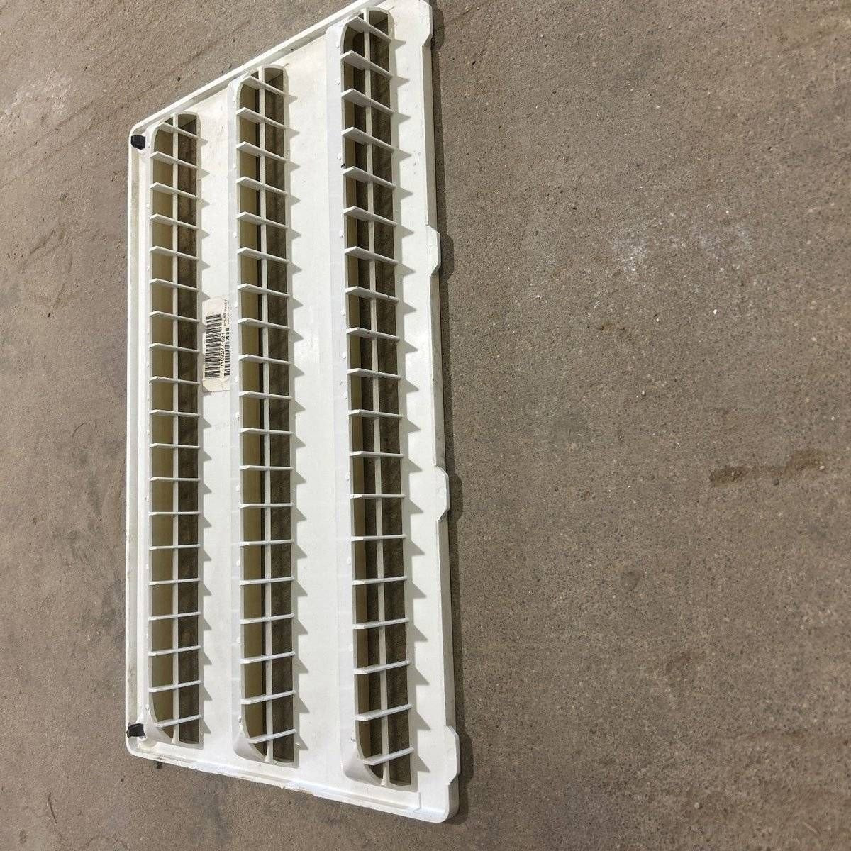 Used Dometic Air Intake Side Refrigerator Vent, Yellowed, No Frame - 3102277.021 - Photo 6