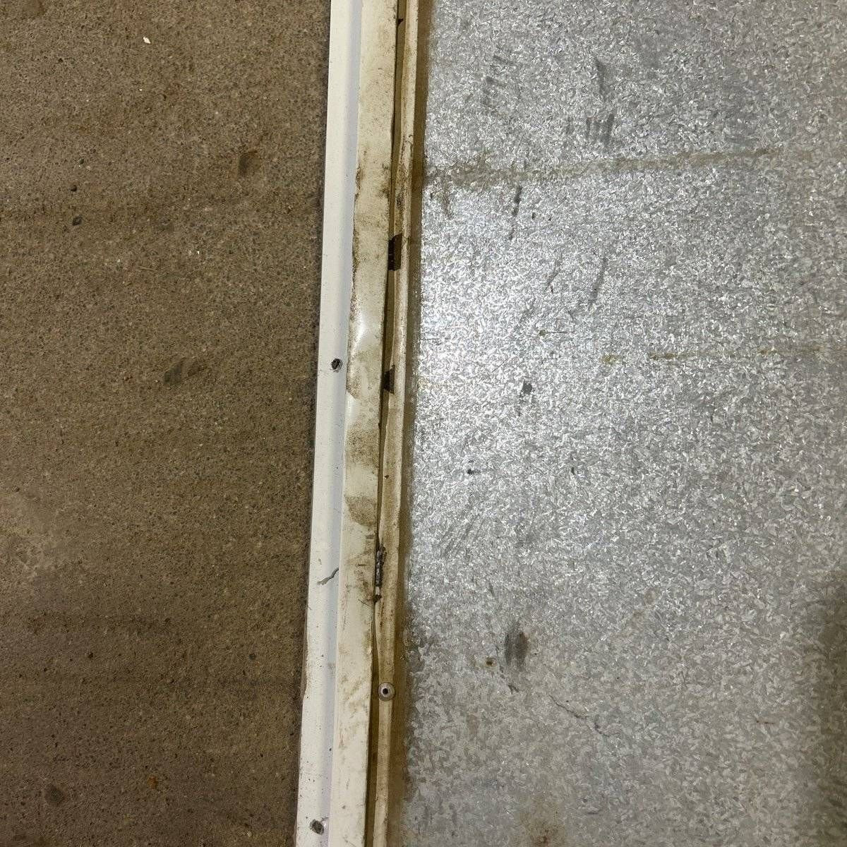 Used Radius Cornered Cargo Door - 35.75 X 23.75 X 0.75 - Photo 6