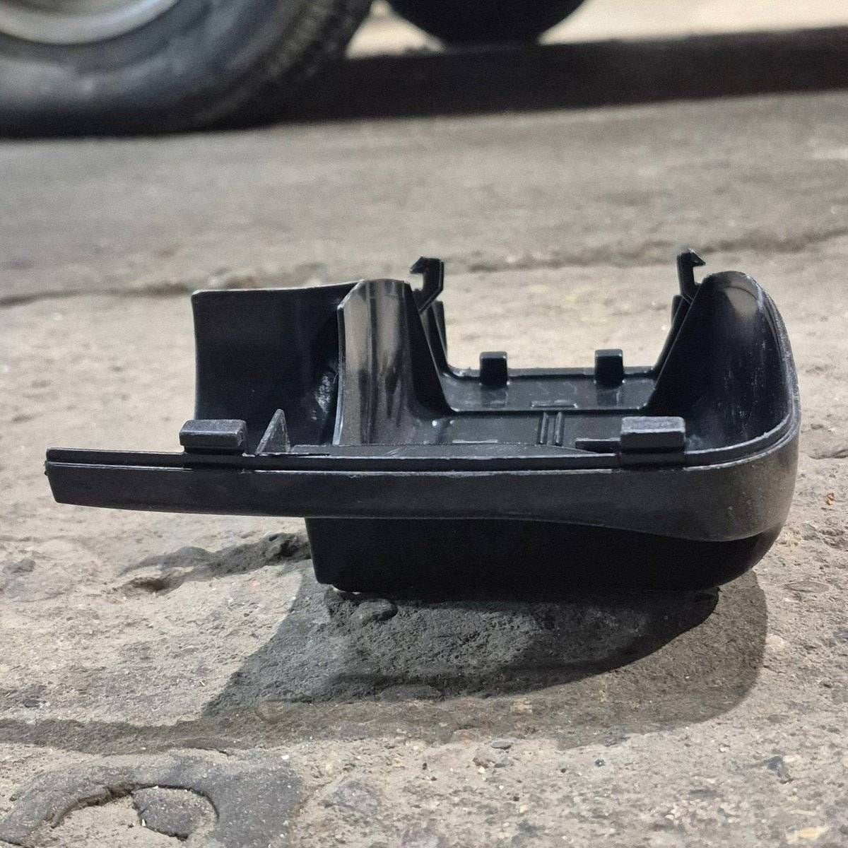 Used Carefree Power Awning Idler/ Rear, Back Cover, Black - R001932-006 - Photo 6