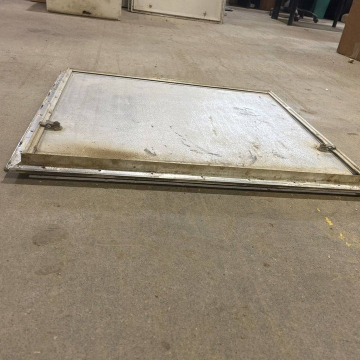 USED Square Corner Propane cargo door - 28.75 X 25.25 X 0.875 - Photo 7