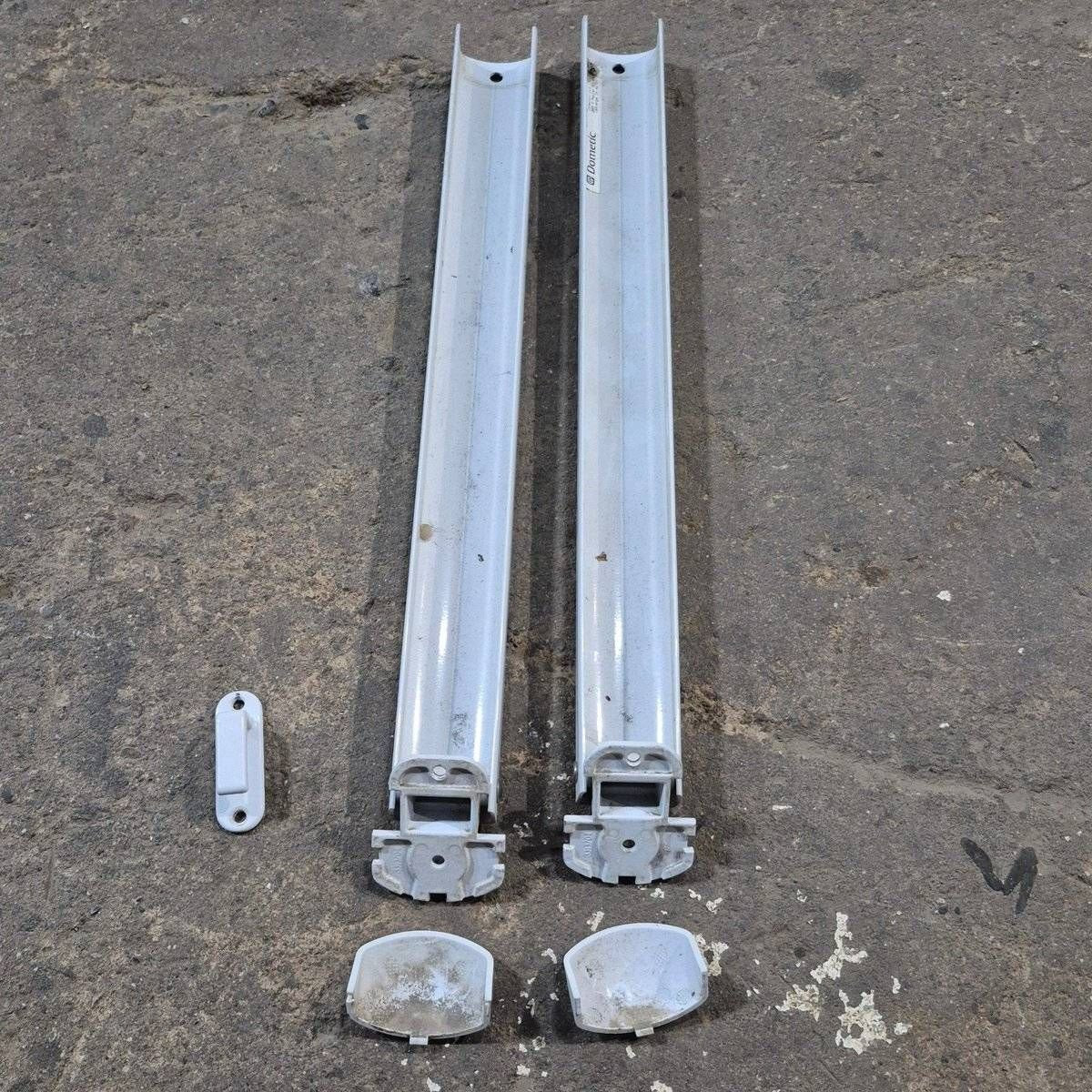 Used Dometic/ A&E Elite Window Awning, White Hardware, 6' - 85062EU.072-B - Photo 9