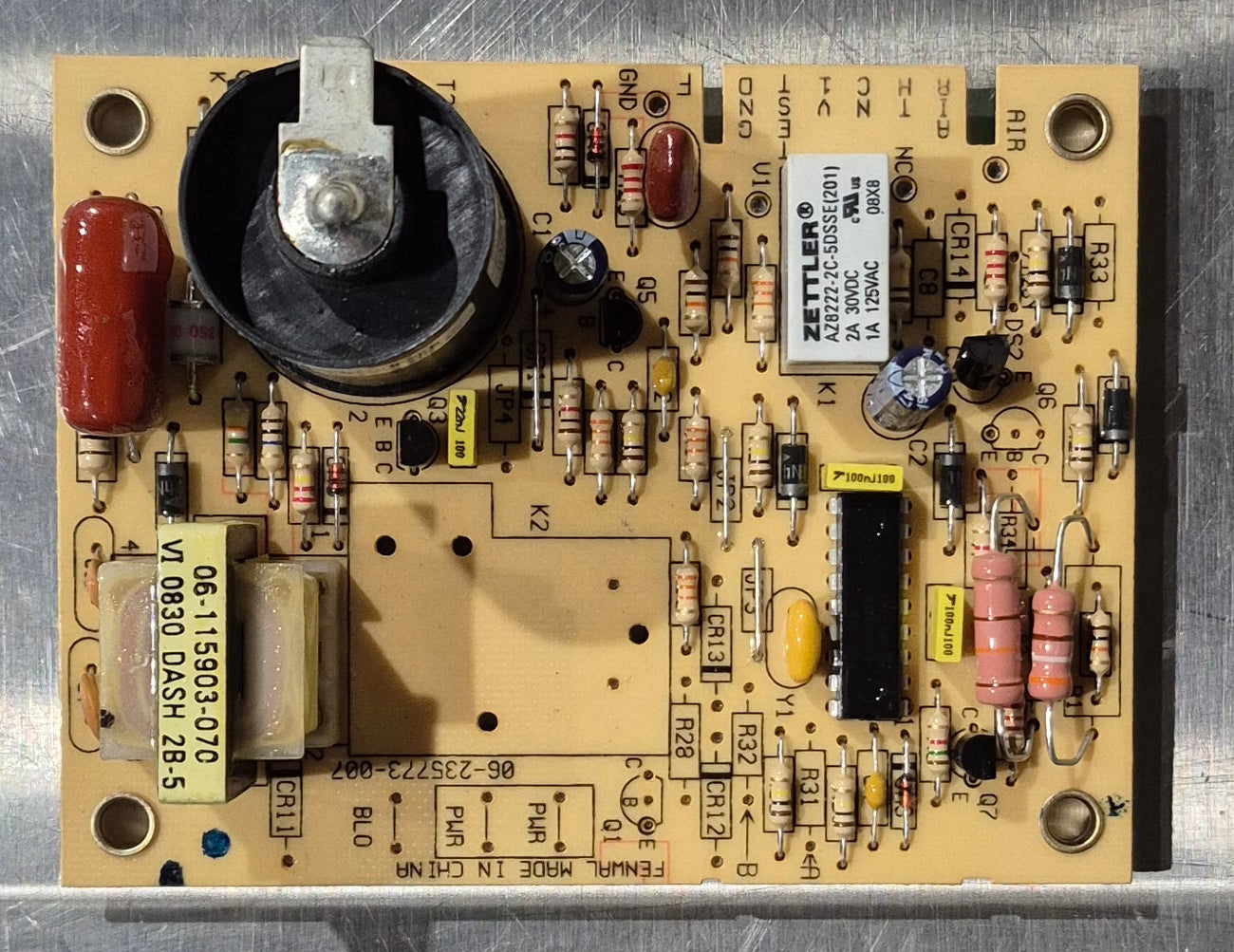 Used Suburban (Fenwal) Ignition Control Circuit Board - 232659