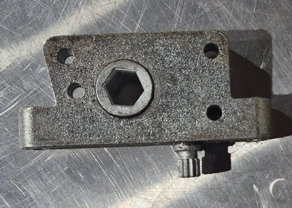 Used MaxxAir Roof Vent Operator, No extension - 10A20281K-1AF