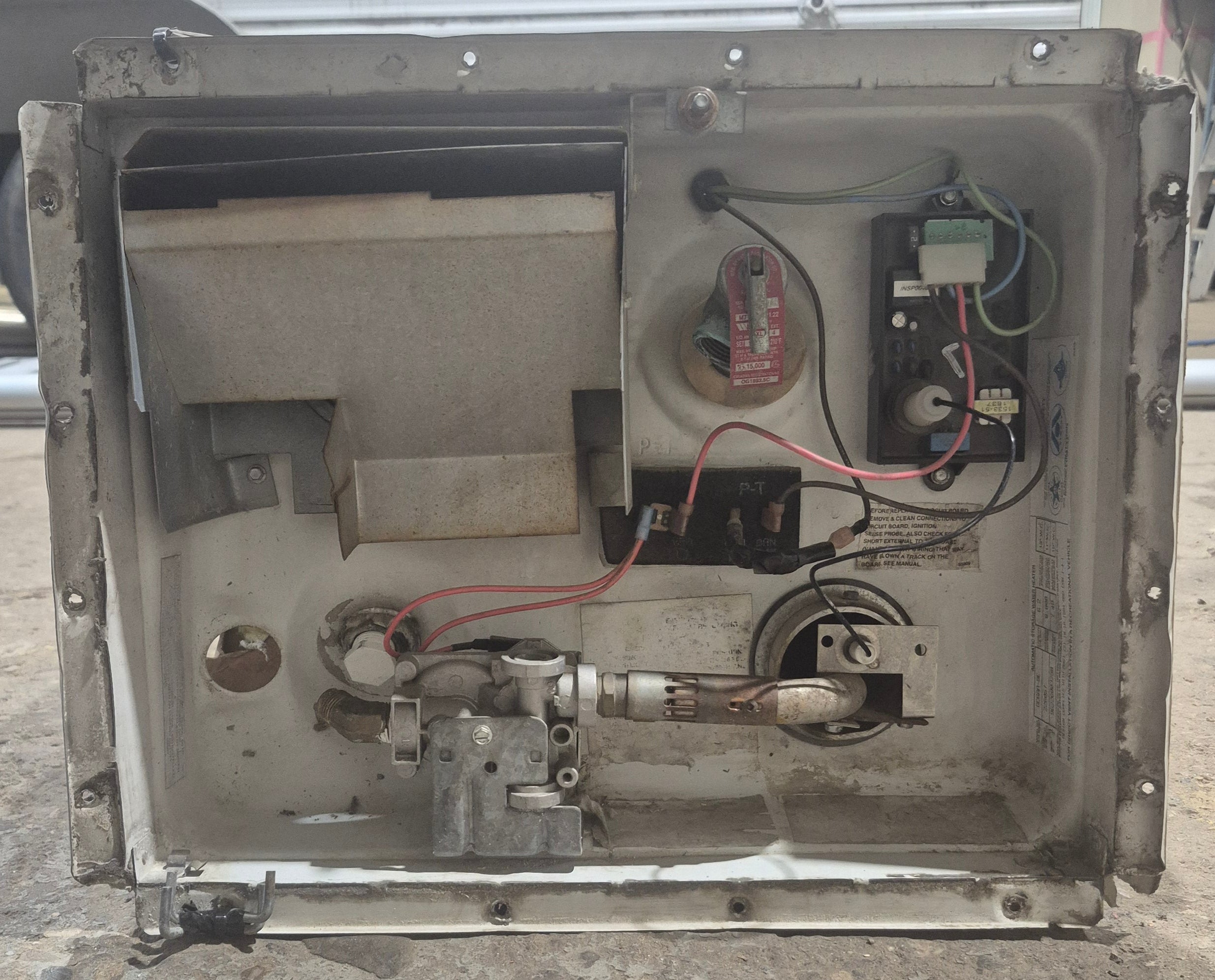 Used Complete Atwood Hot Water Heater, 6 Gal. - GC6AA-9E