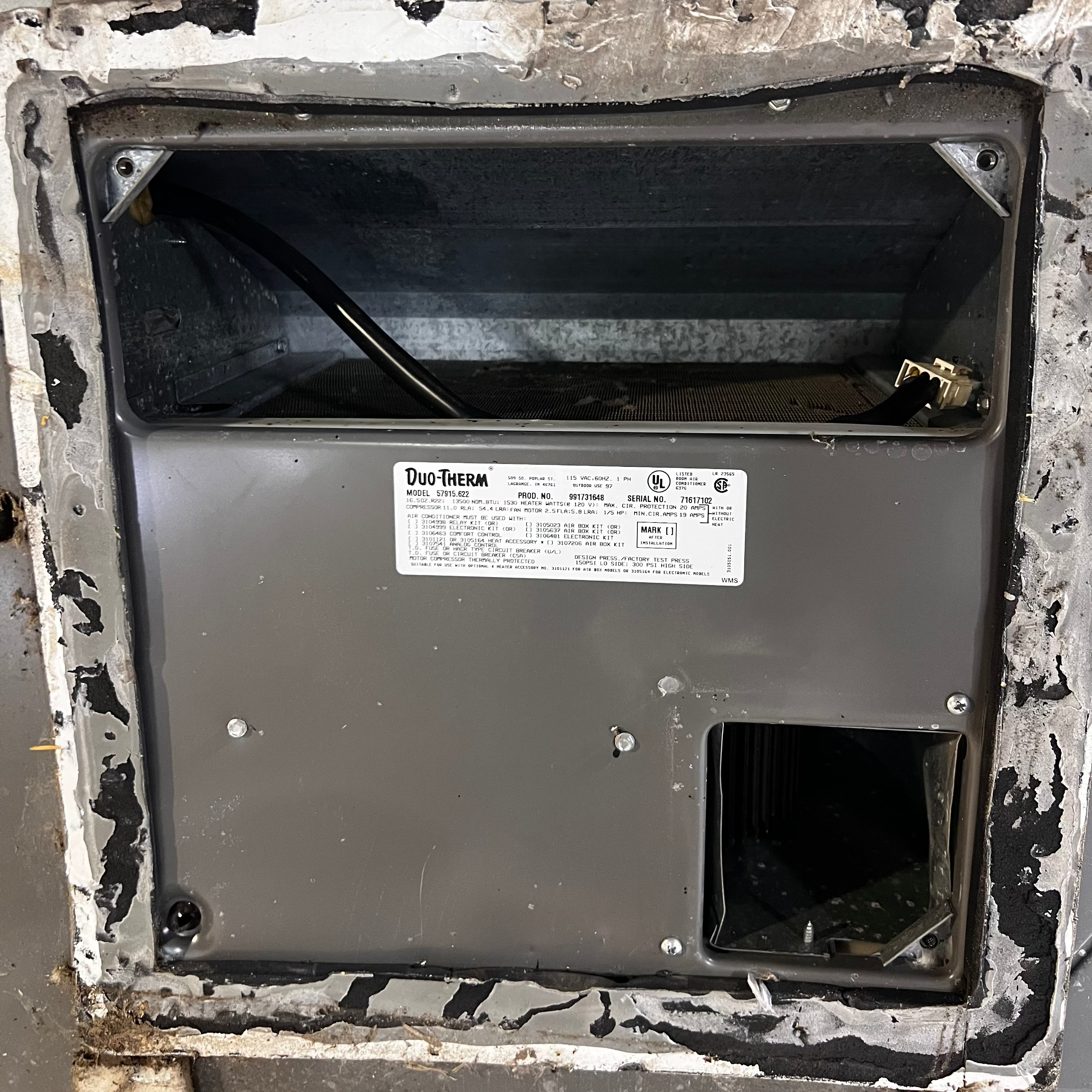 Used Duo-Therm Air Conditioner, Complete, 13500 BTU, Cool Only - 57915.622 - Young Farts RV Parts